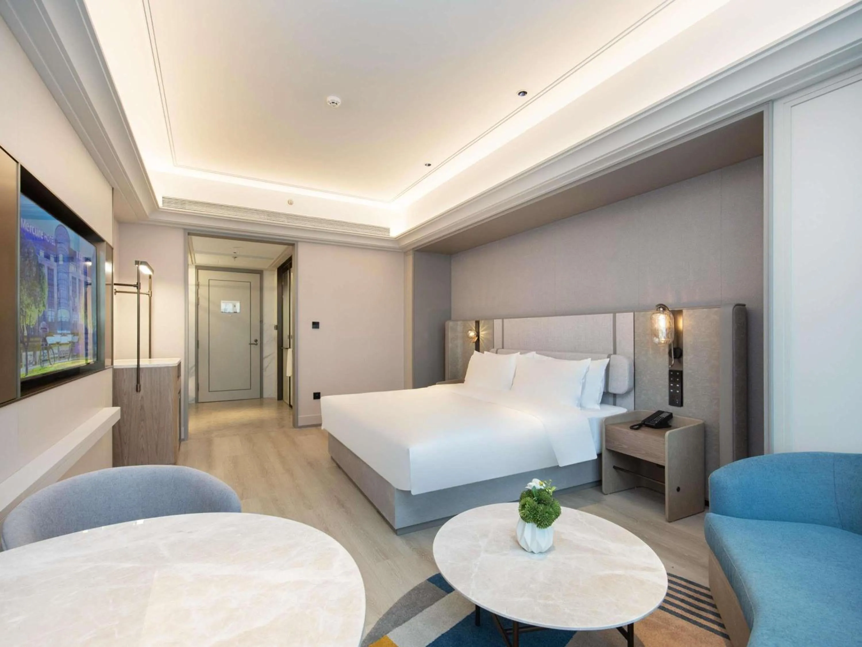 Bedroom, Bed in Mercure Haikou City Center