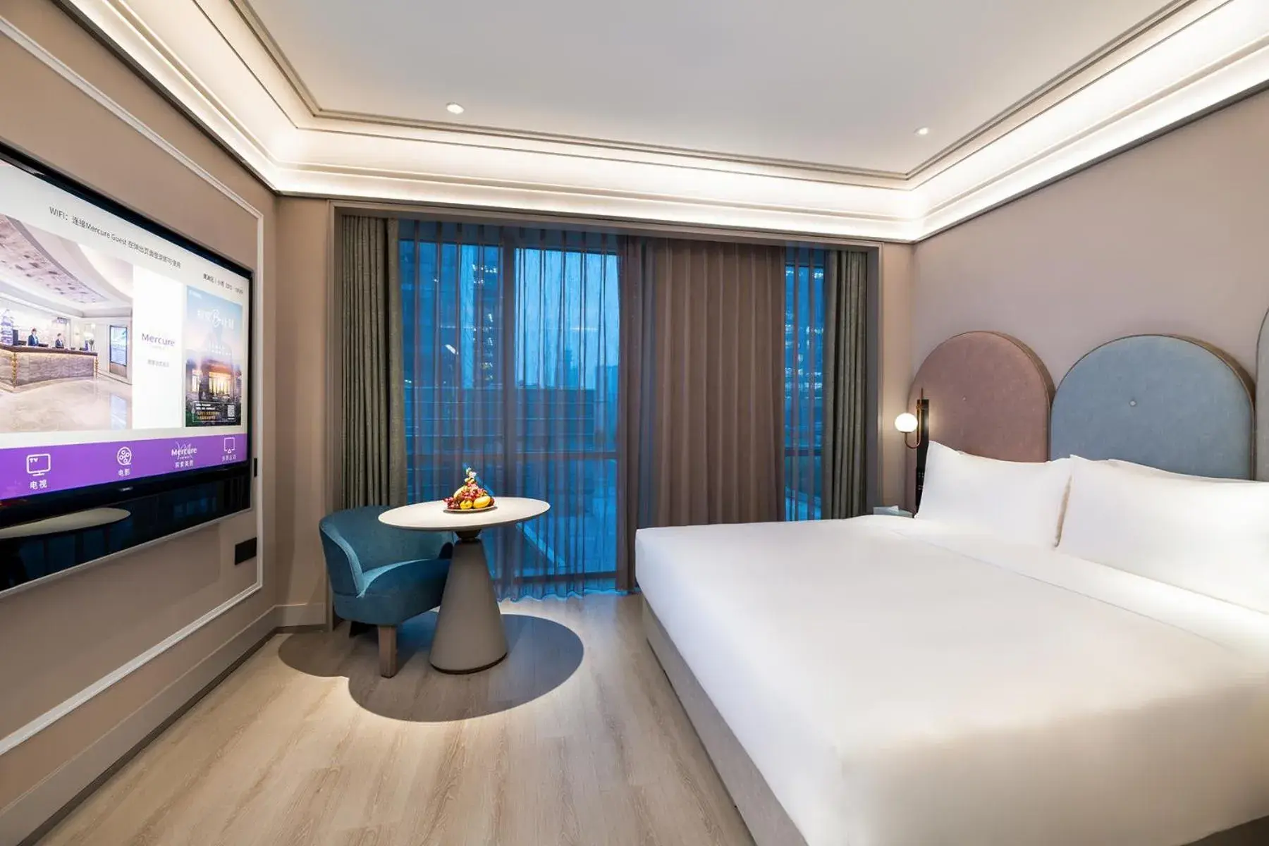 Standard King Room in Mercure Shanghai Qiantan Standard King Room in Mercure Shanghai Qiantan
