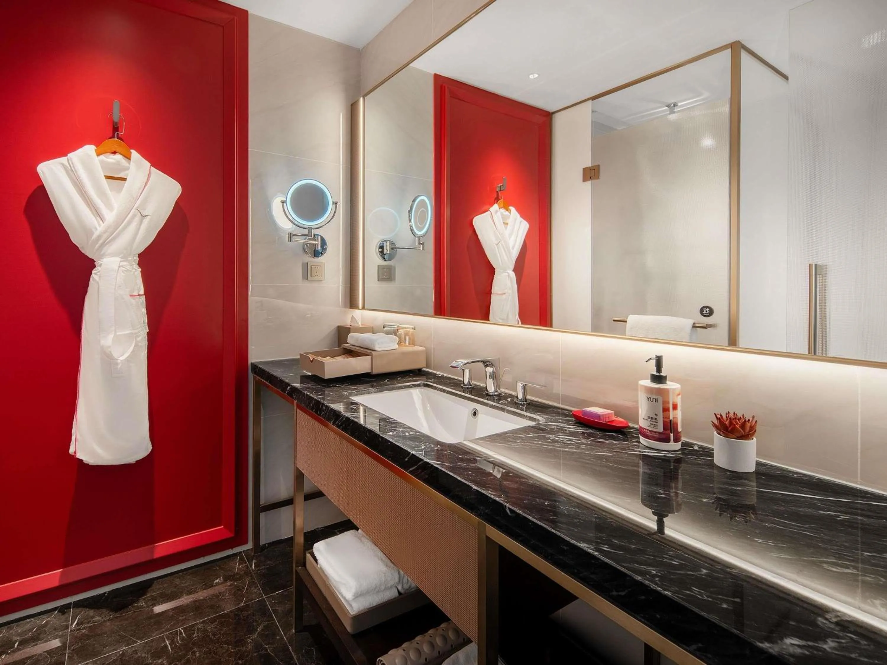 Bedroom in Mövenpick by Accor Kuanzhai Alley Chengdu