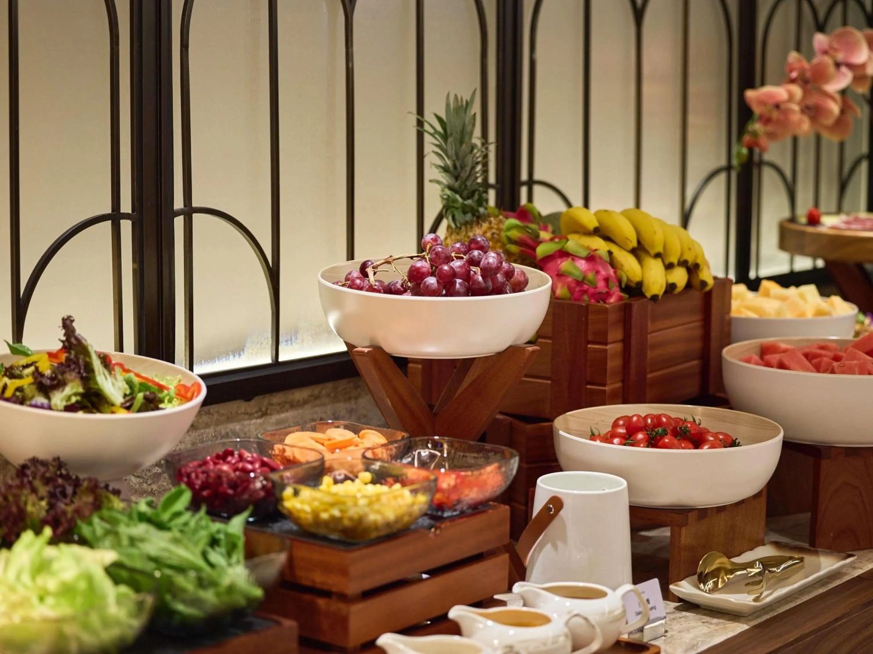 Restaurant/places to eat in Mercure Hangzhou West Lake Fengqi Road