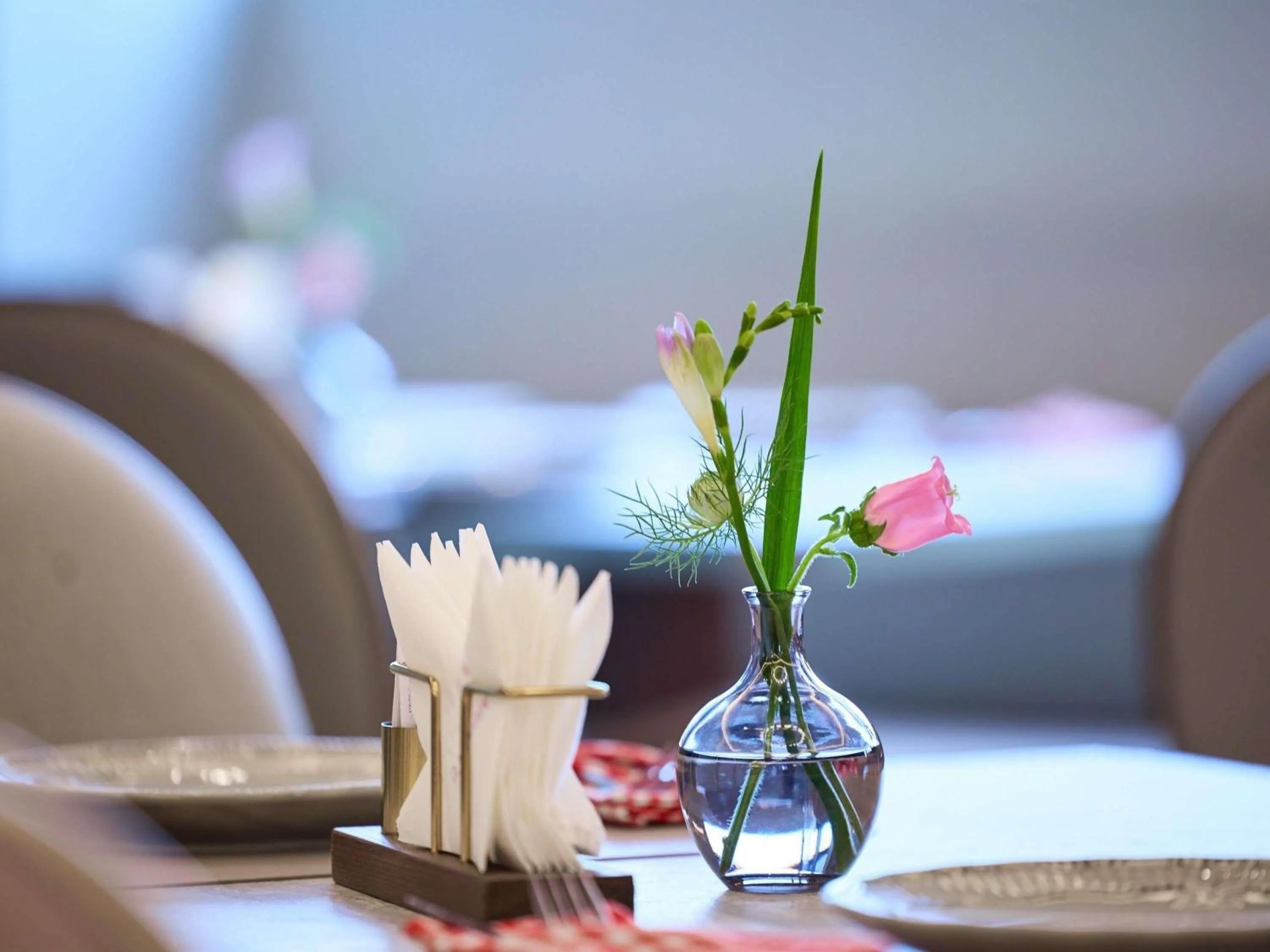 Restaurant/places to eat in Mercure Hangzhou West Lake Fengqi Road