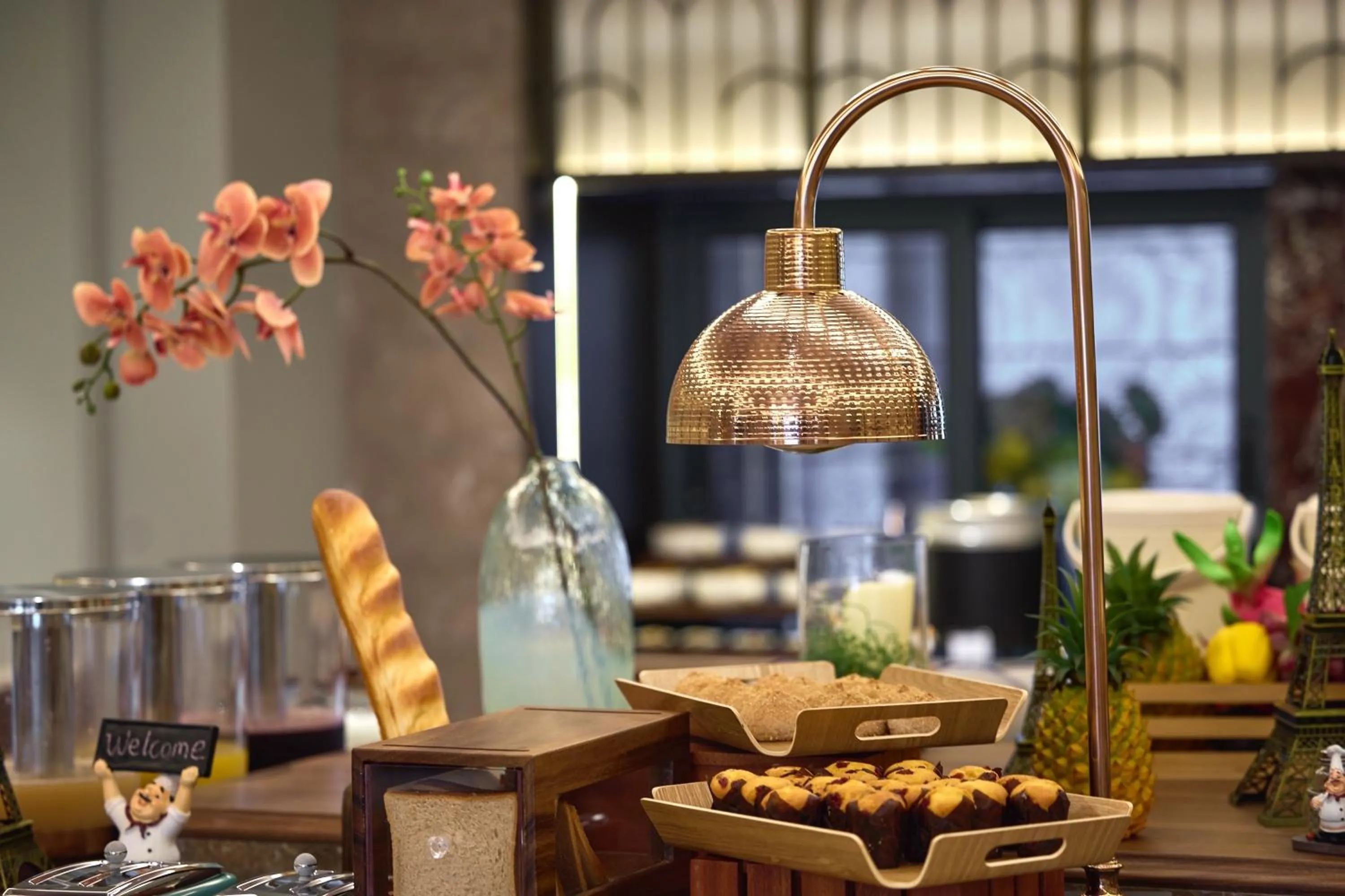 Restaurant/places to eat in Mercure Hangzhou West Lake Fengqi Road