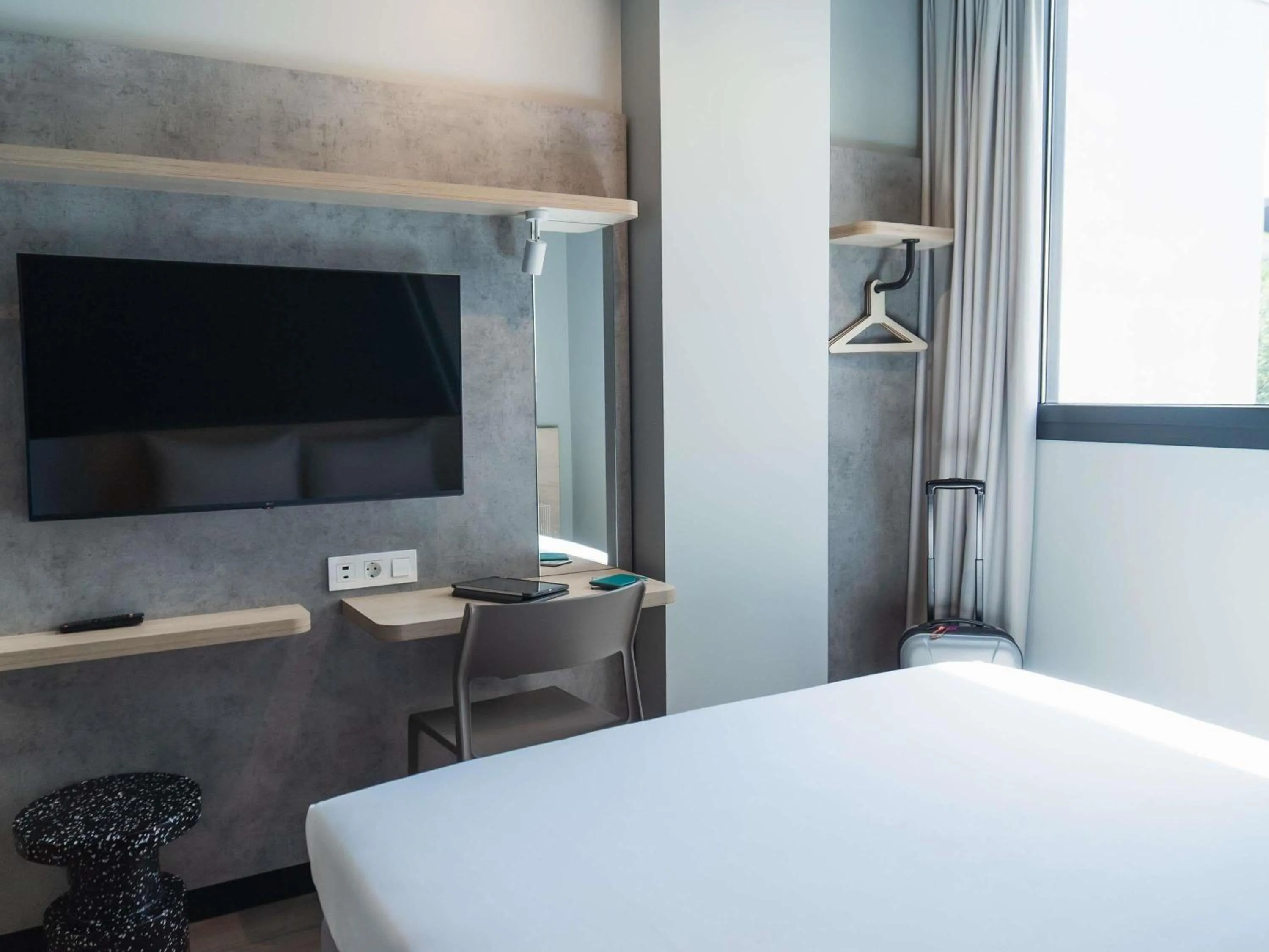 Bedroom, Bed in ibis budget Madrid Albasanz