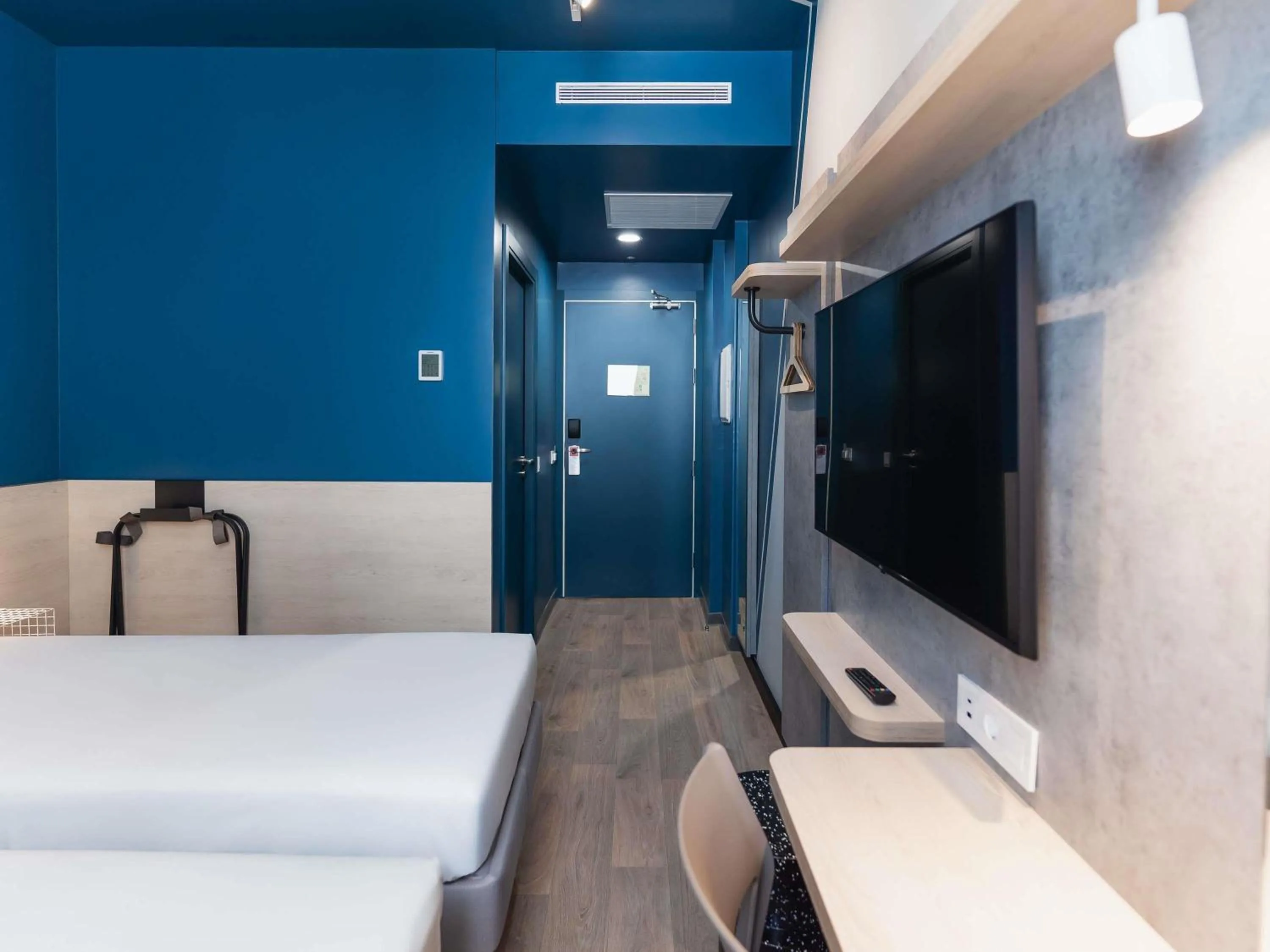 Bedroom, Bed in ibis budget Madrid Albasanz