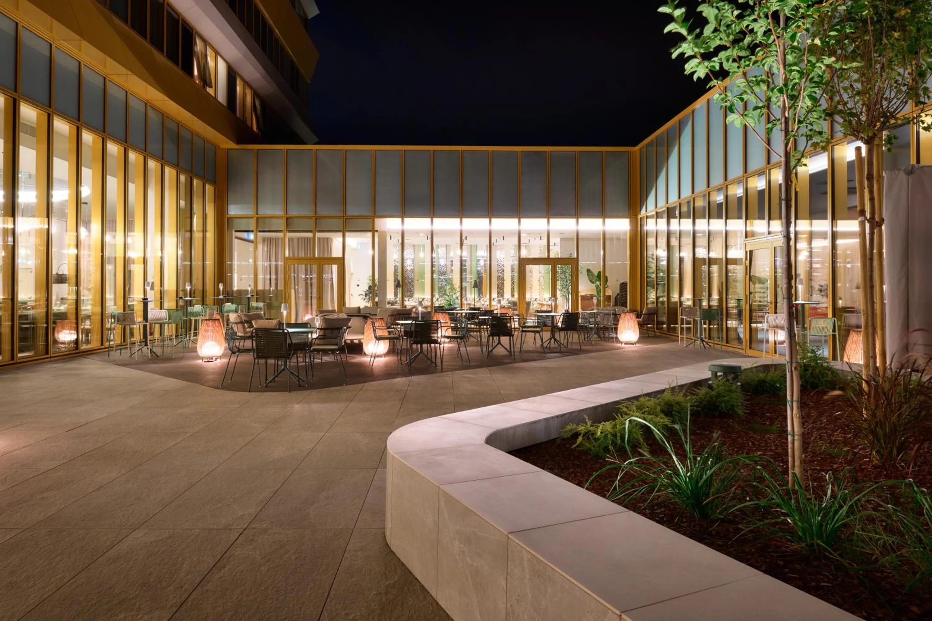 Restaurant/places to eat in Novotel Zagreb