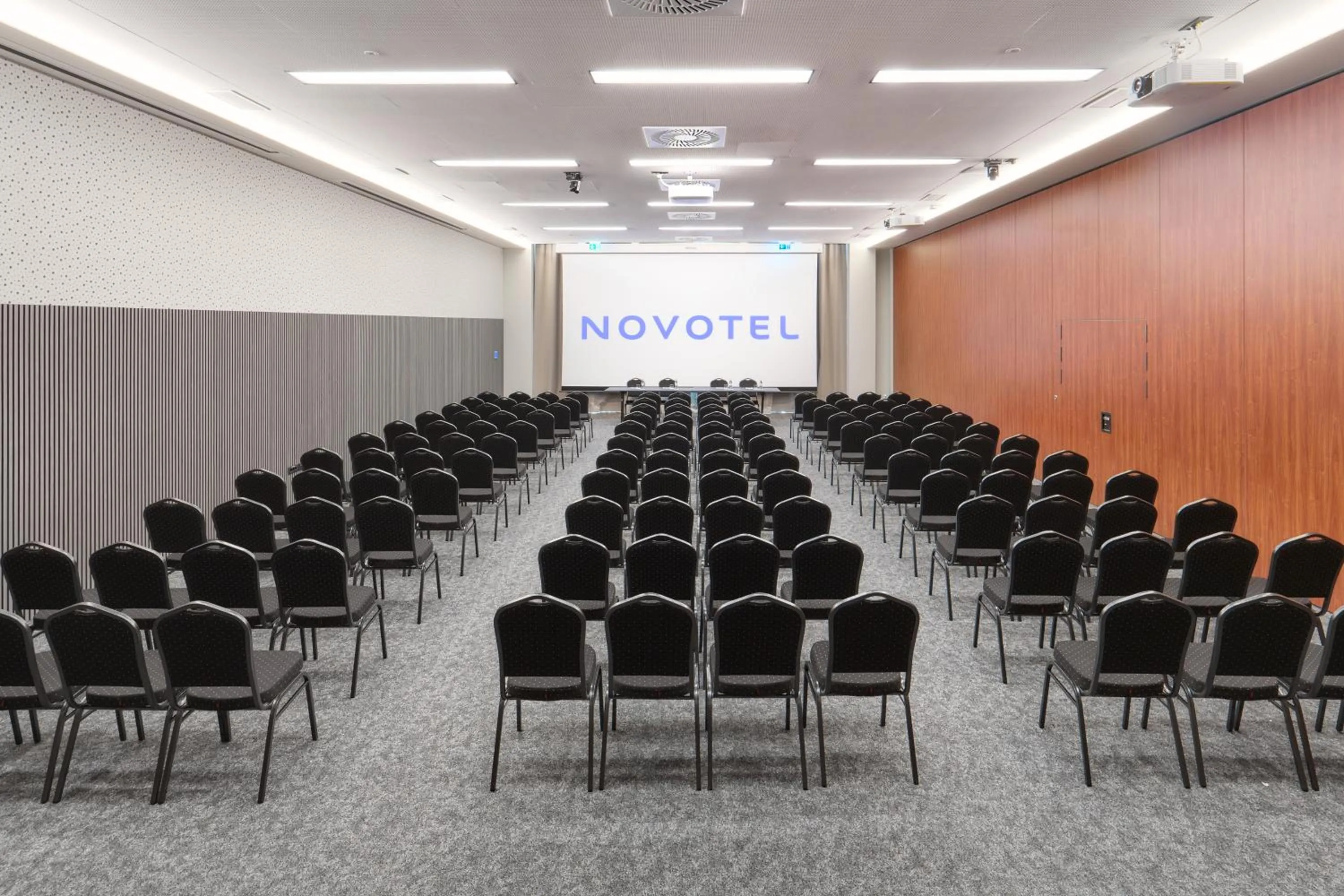 Meeting/conference room in Novotel Zagreb