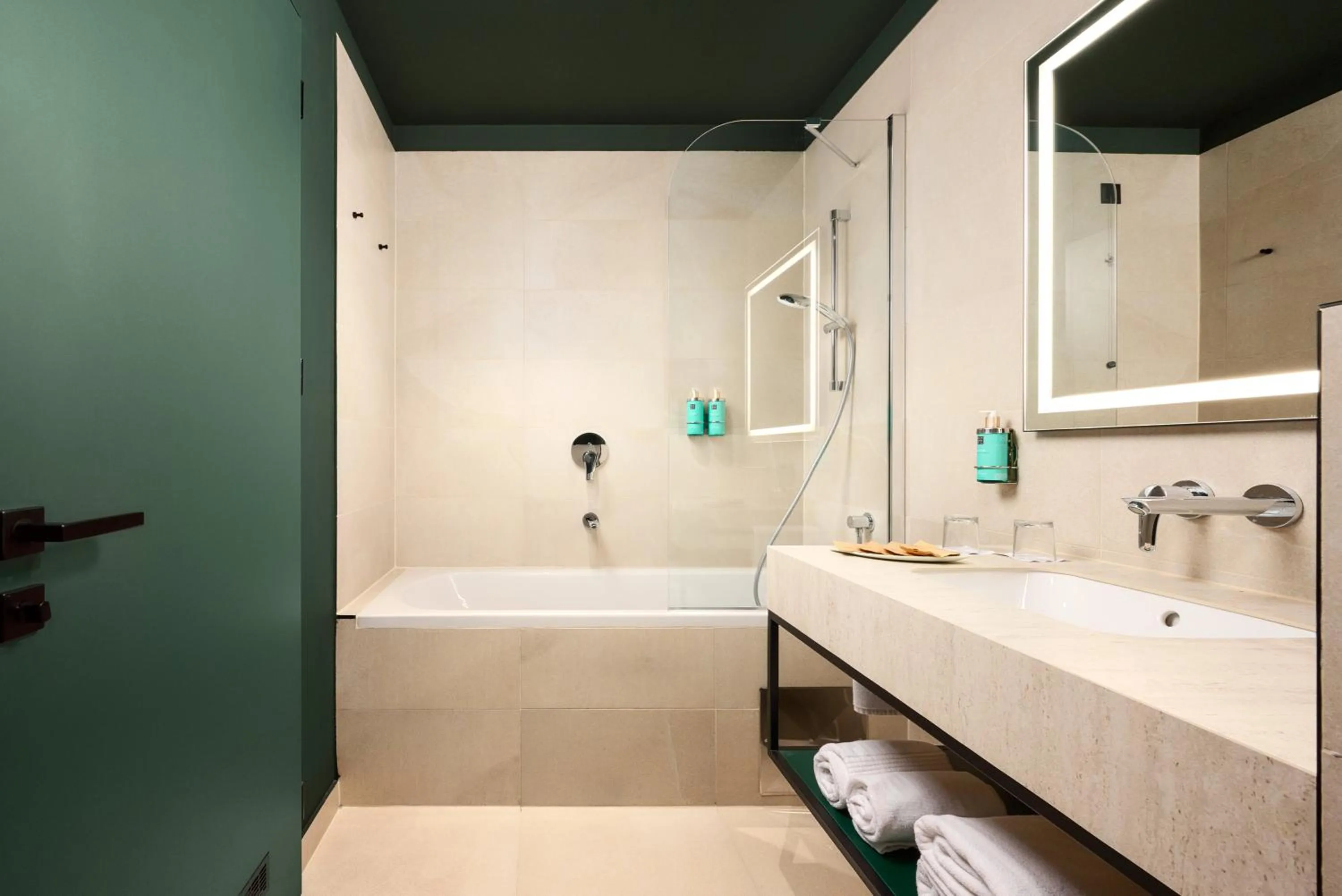 Bathroom in Novotel Zagreb