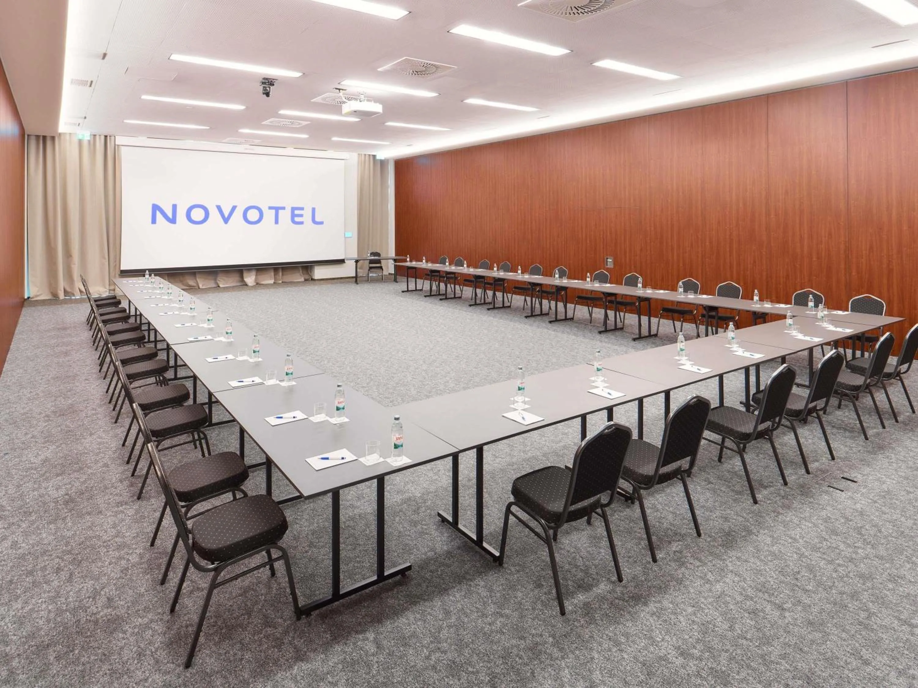 Meeting/conference room in Novotel Zagreb