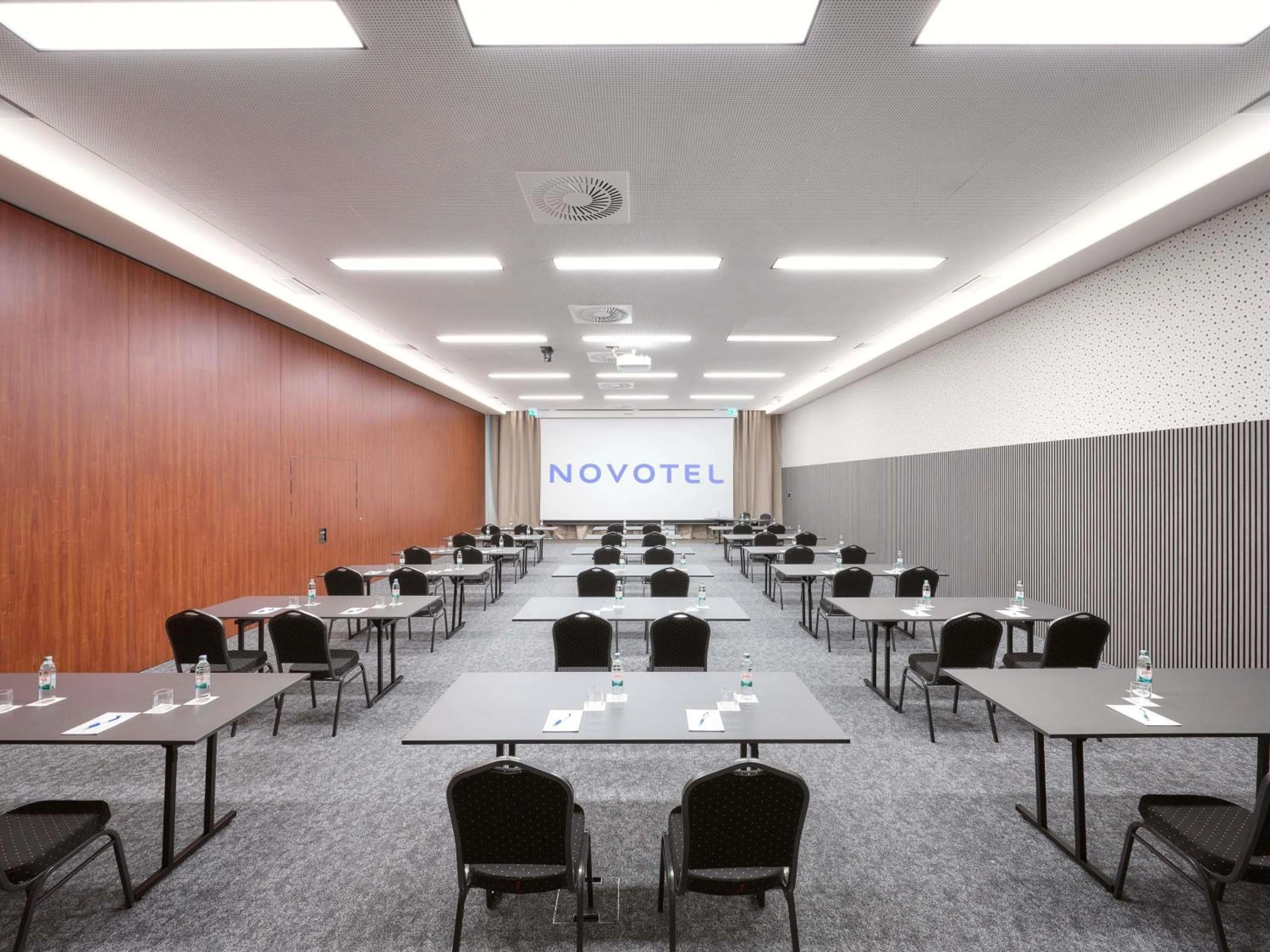 Meeting/conference room in Novotel Zagreb
