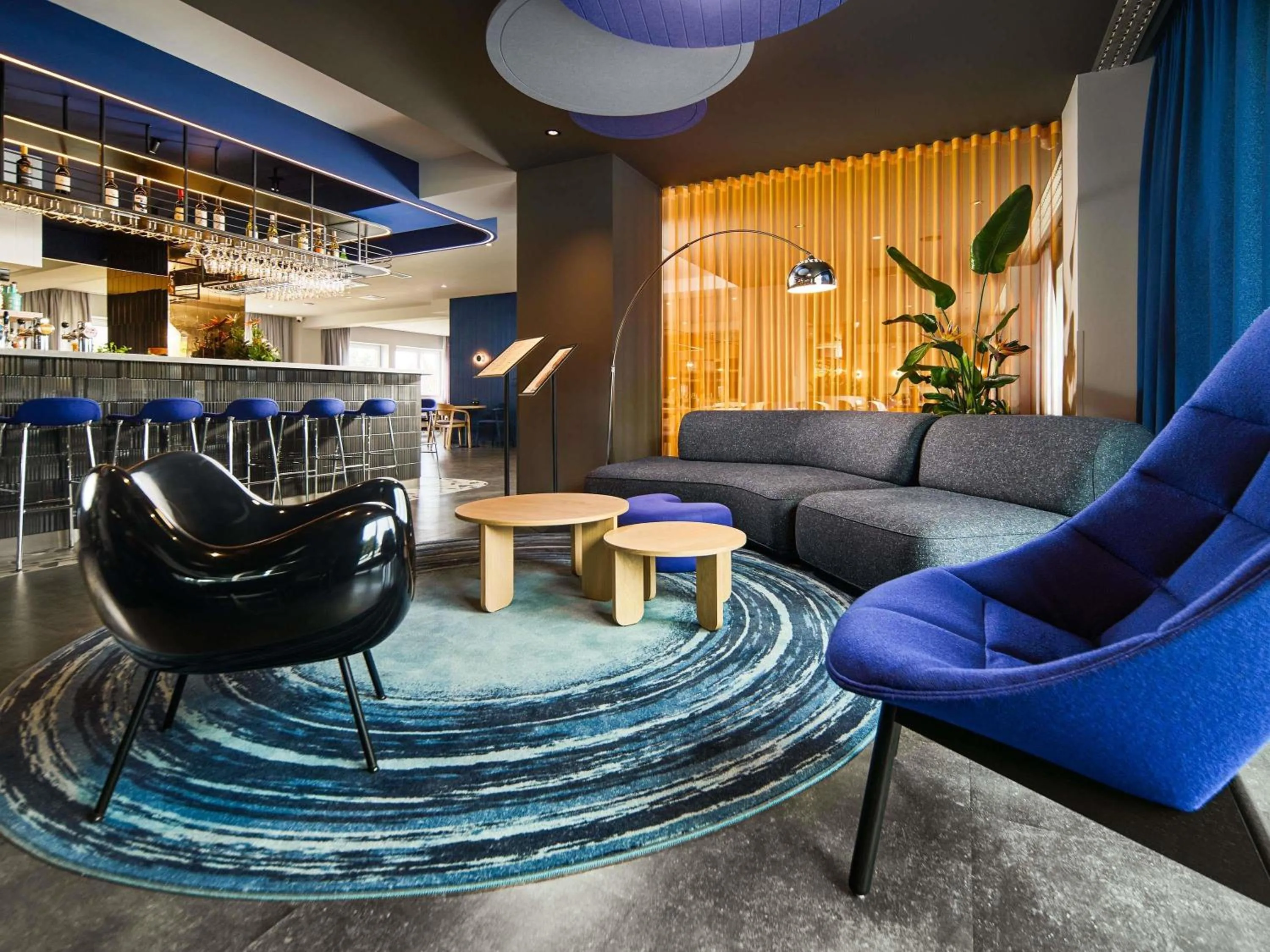 Lounge or bar in ibis Styles Katowice Airport
