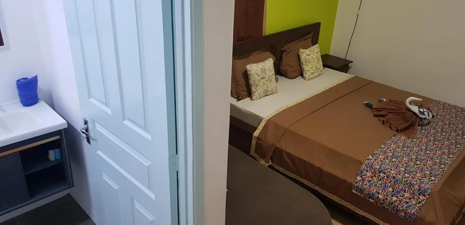 Bed in LeBovallon B&B