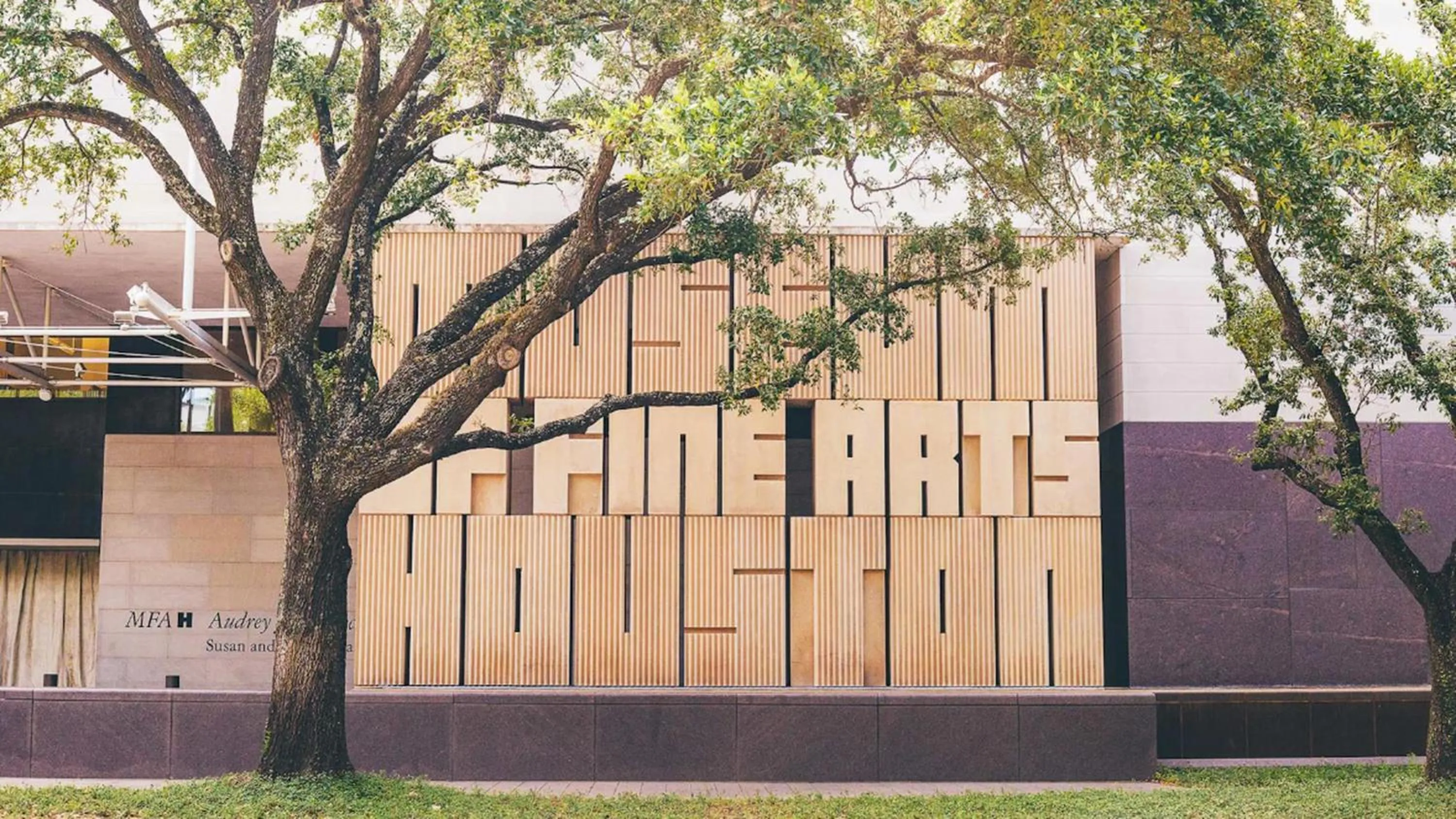 Nearby landmark in Holiday Inn Express Houston Downtown by IHG