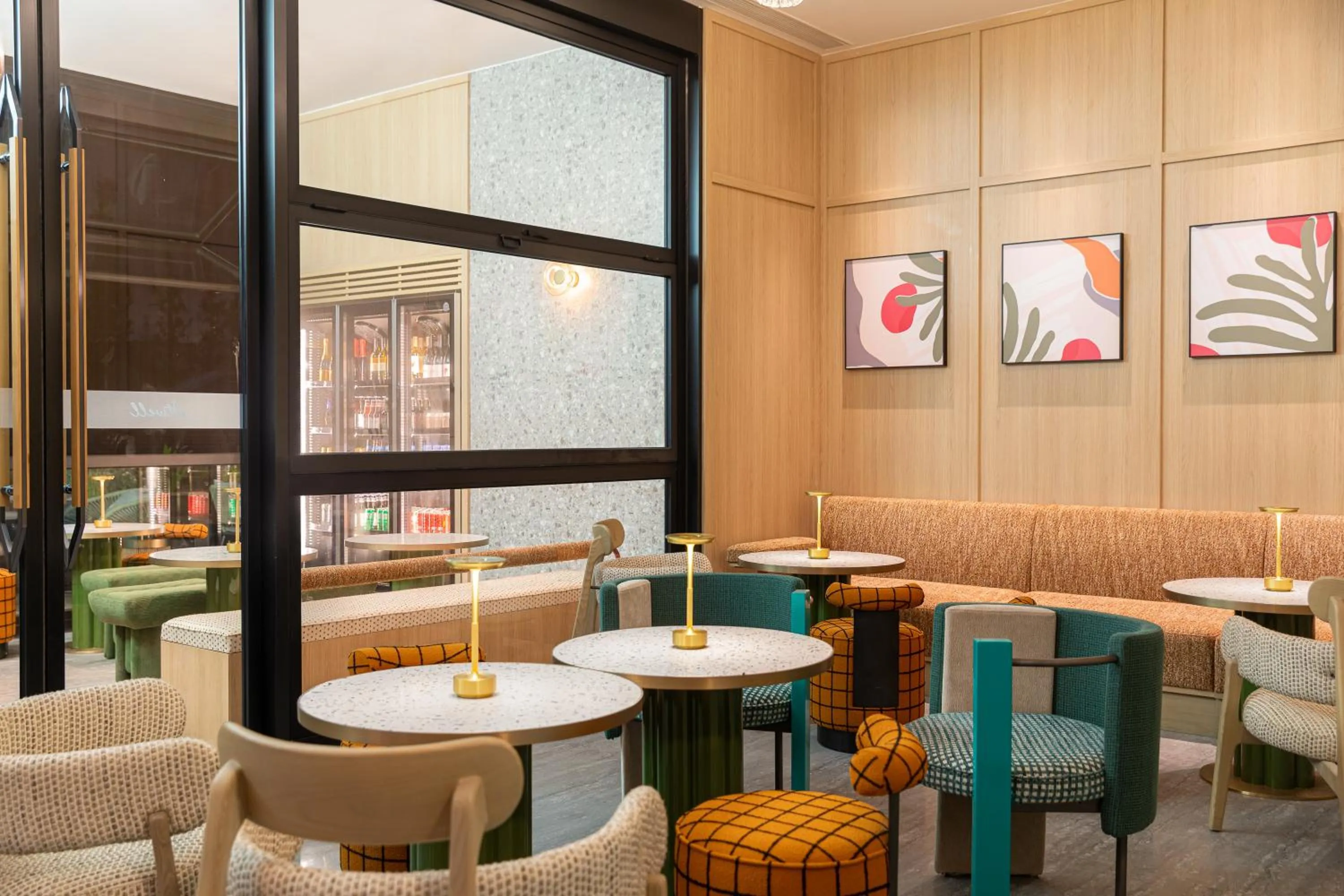 Restaurant/places to eat in Atwell Suites Shanghai by IHG, Wuning Road Global Harbor Branch