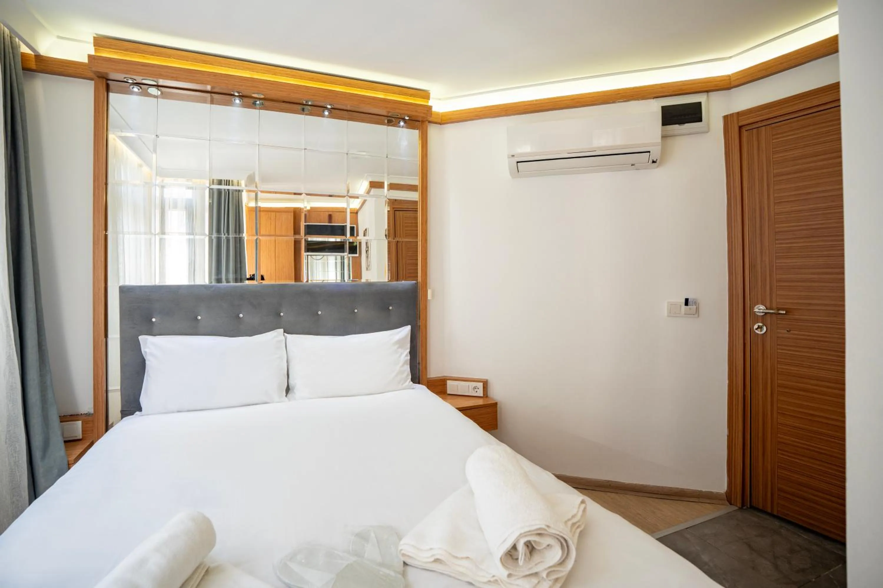 Photo of the whole room in Viva Butik Sirkeci