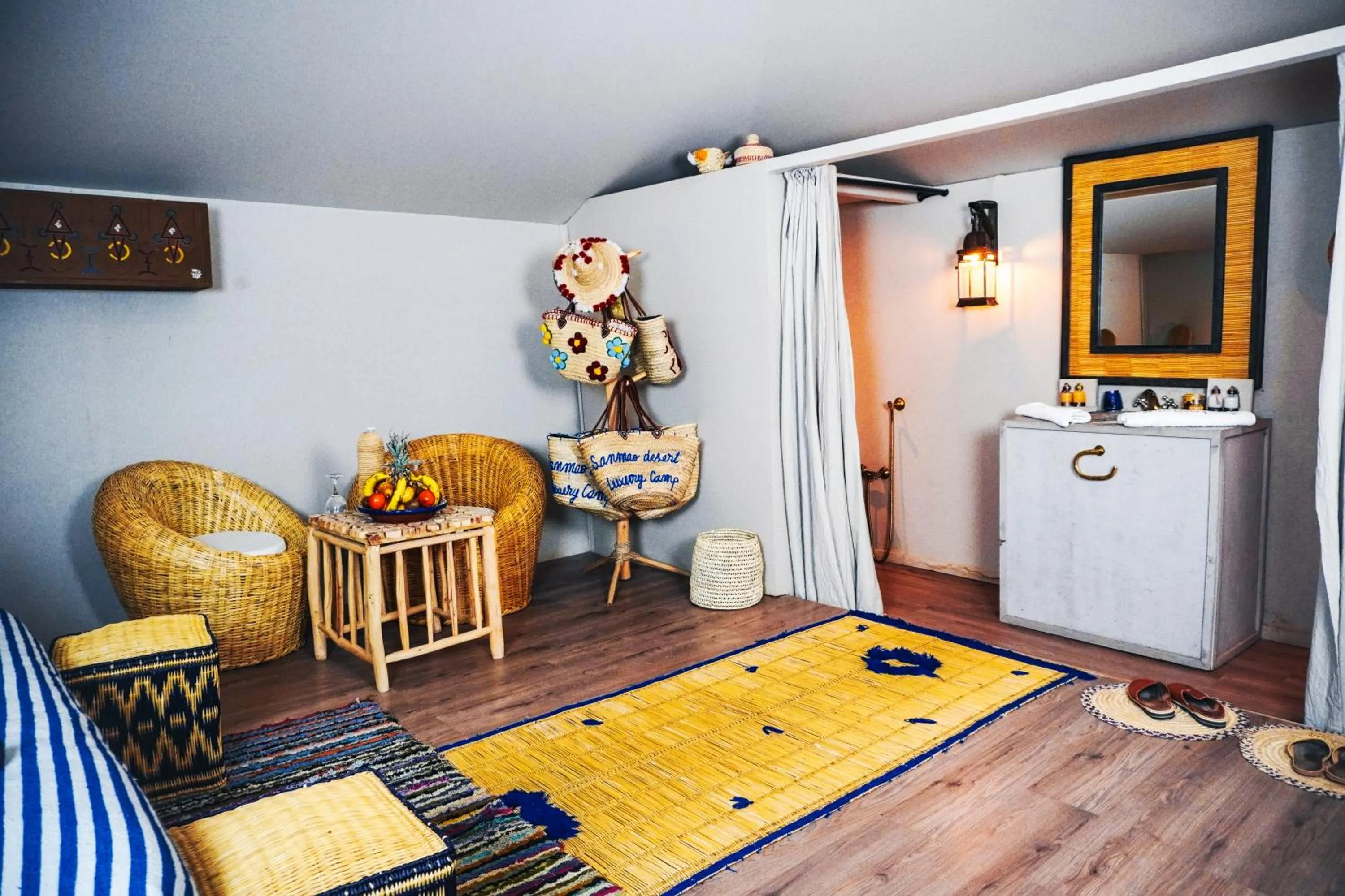 Sanmao Desert Luxury Camp