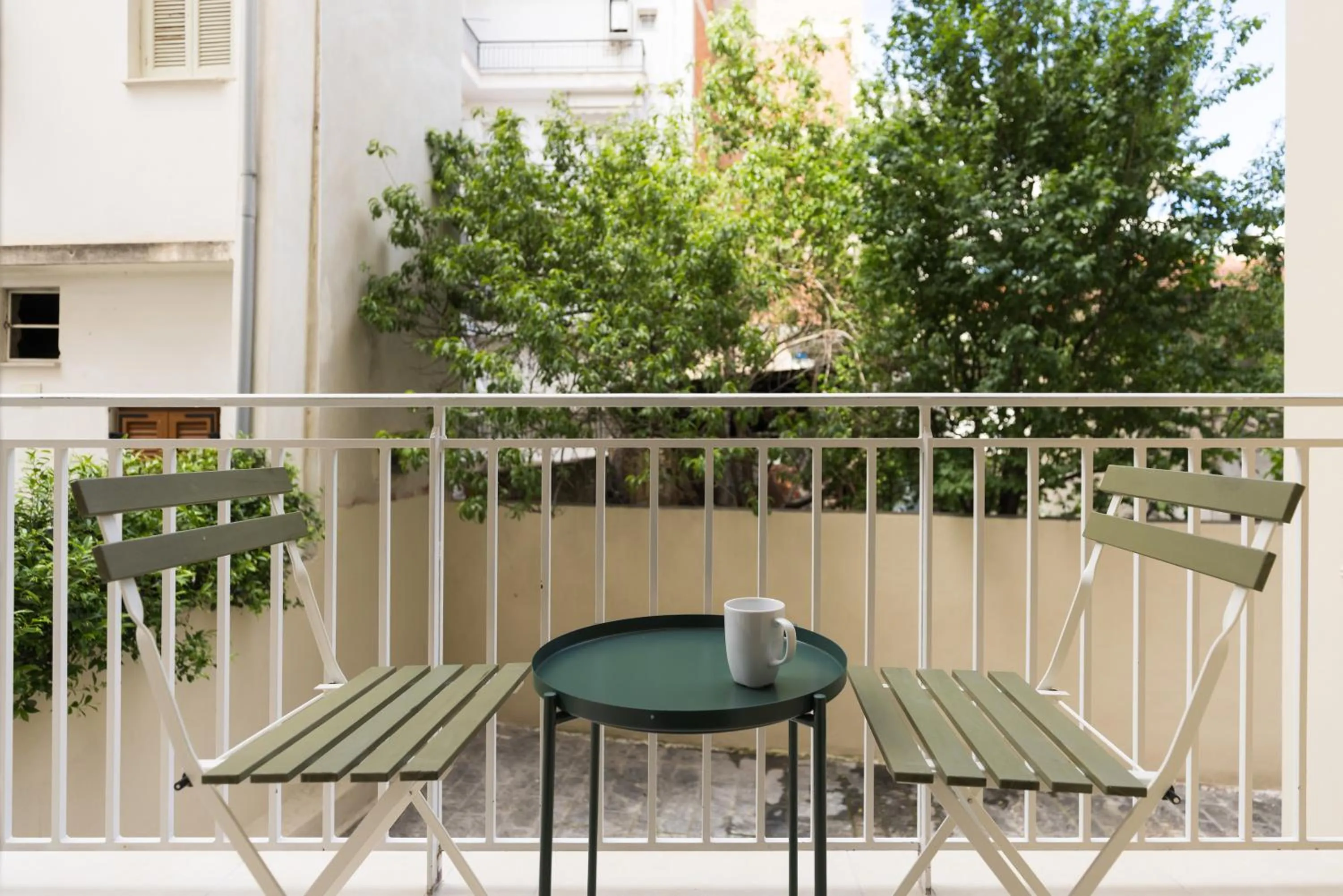 Balcony/Terrace in Celine Volos by halu! Cozy apartments in the center