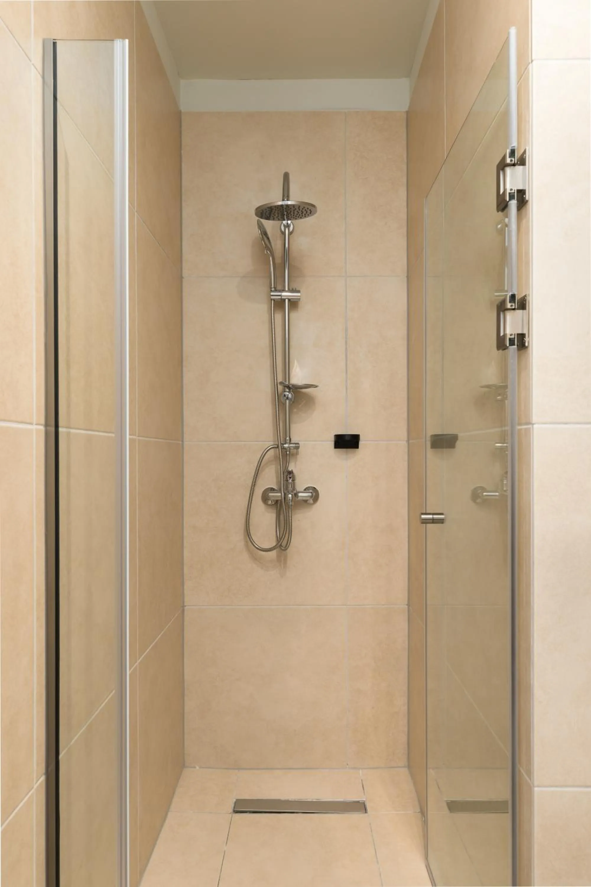 Shower in Celine Volos by halu! Cozy apartments in the center