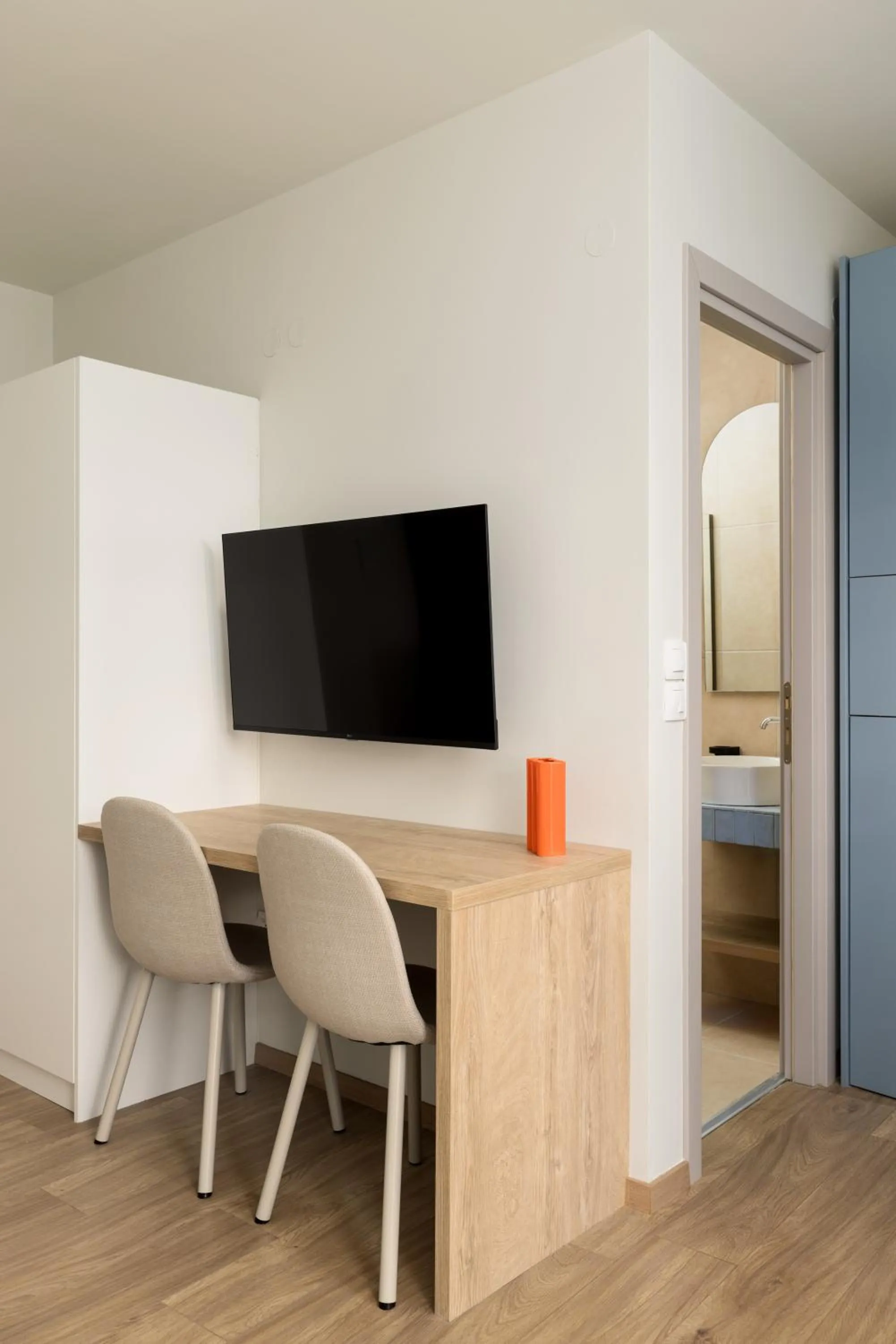TV and multimedia, Bed in Celine Volos by halu! Cozy apartments in the center