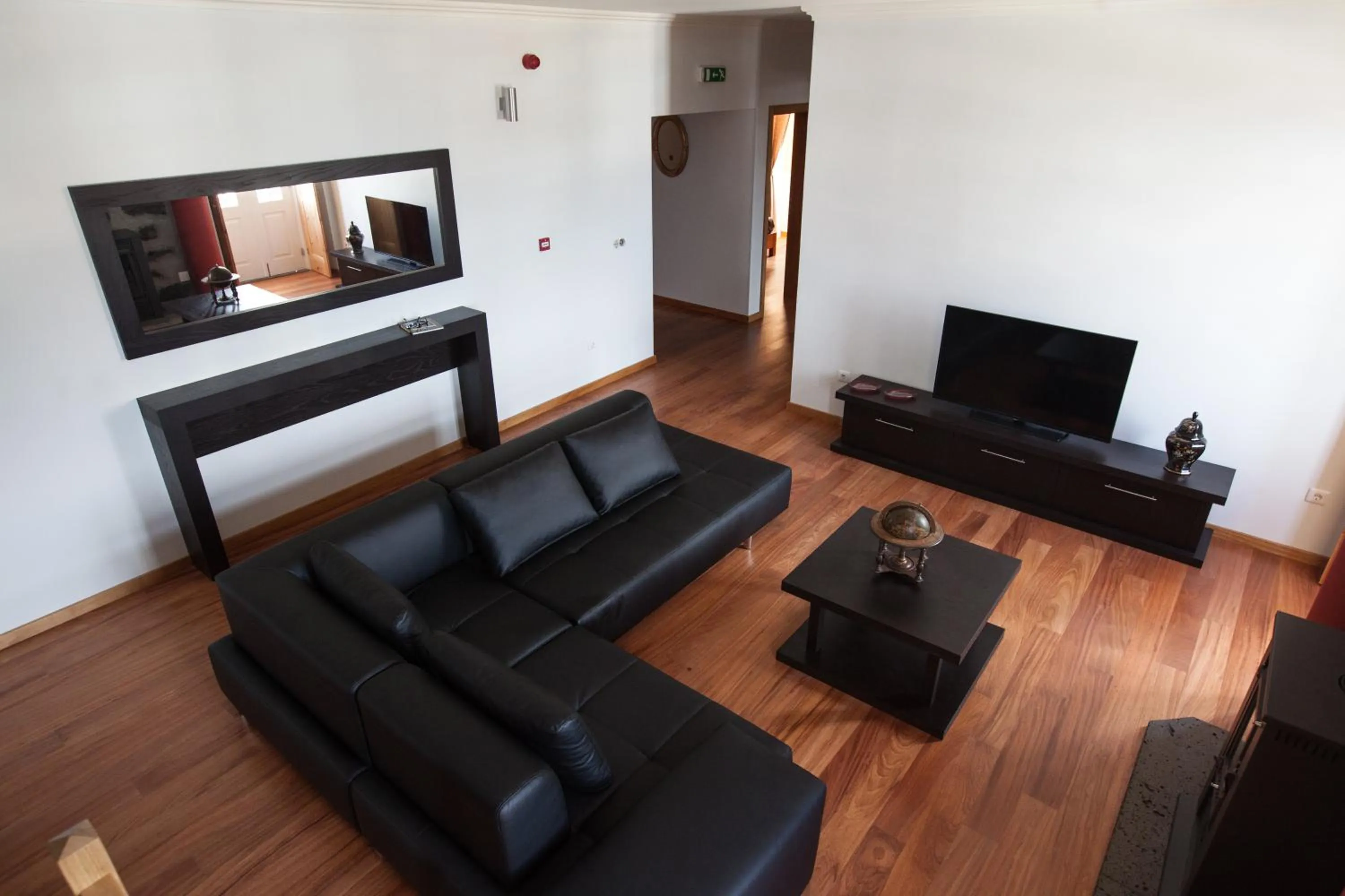 Communal lounge/ TV room in Pico da Saudade
