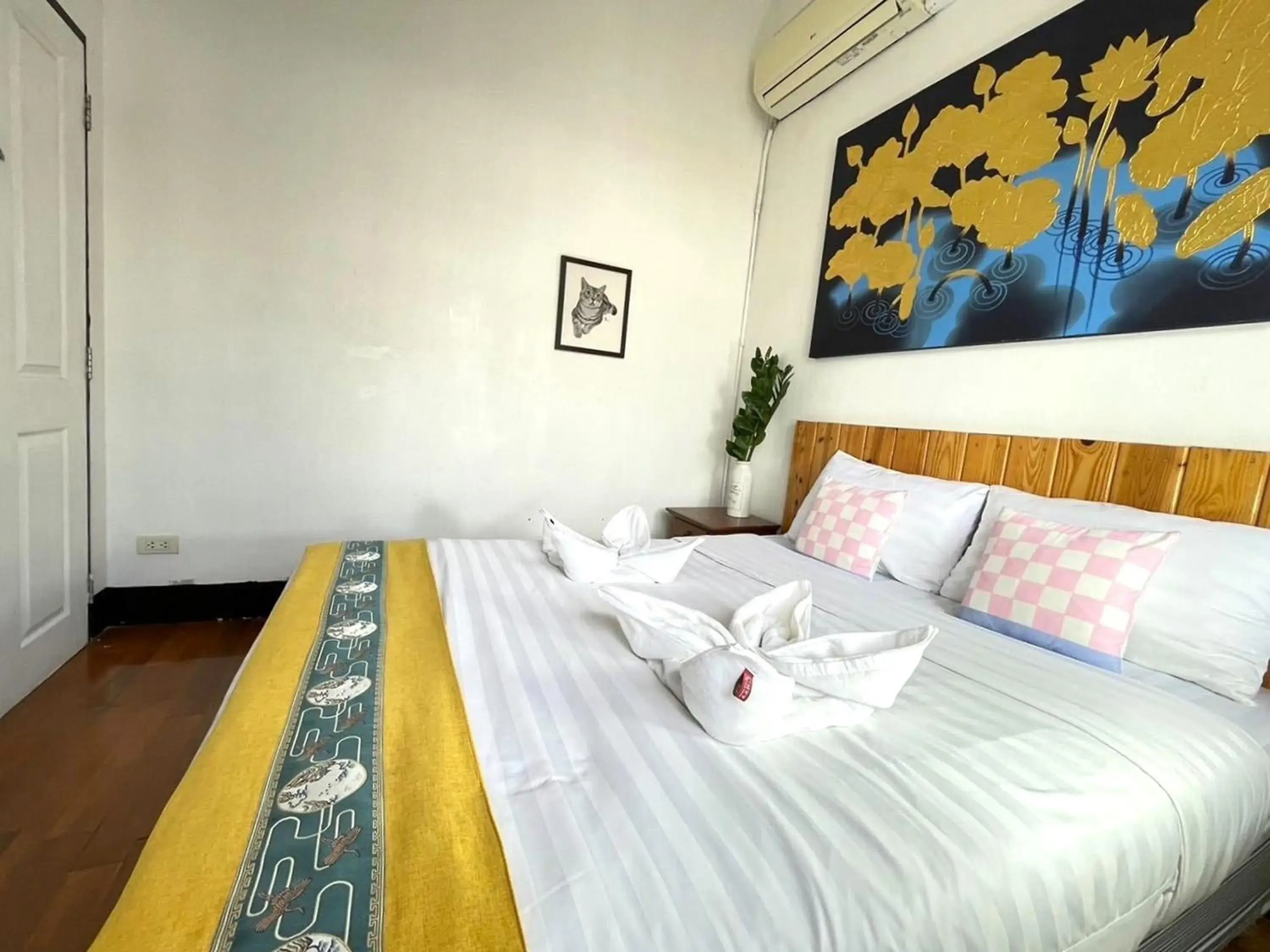 Bed in Ashi Poshtel Bed in Ashi Poshtel