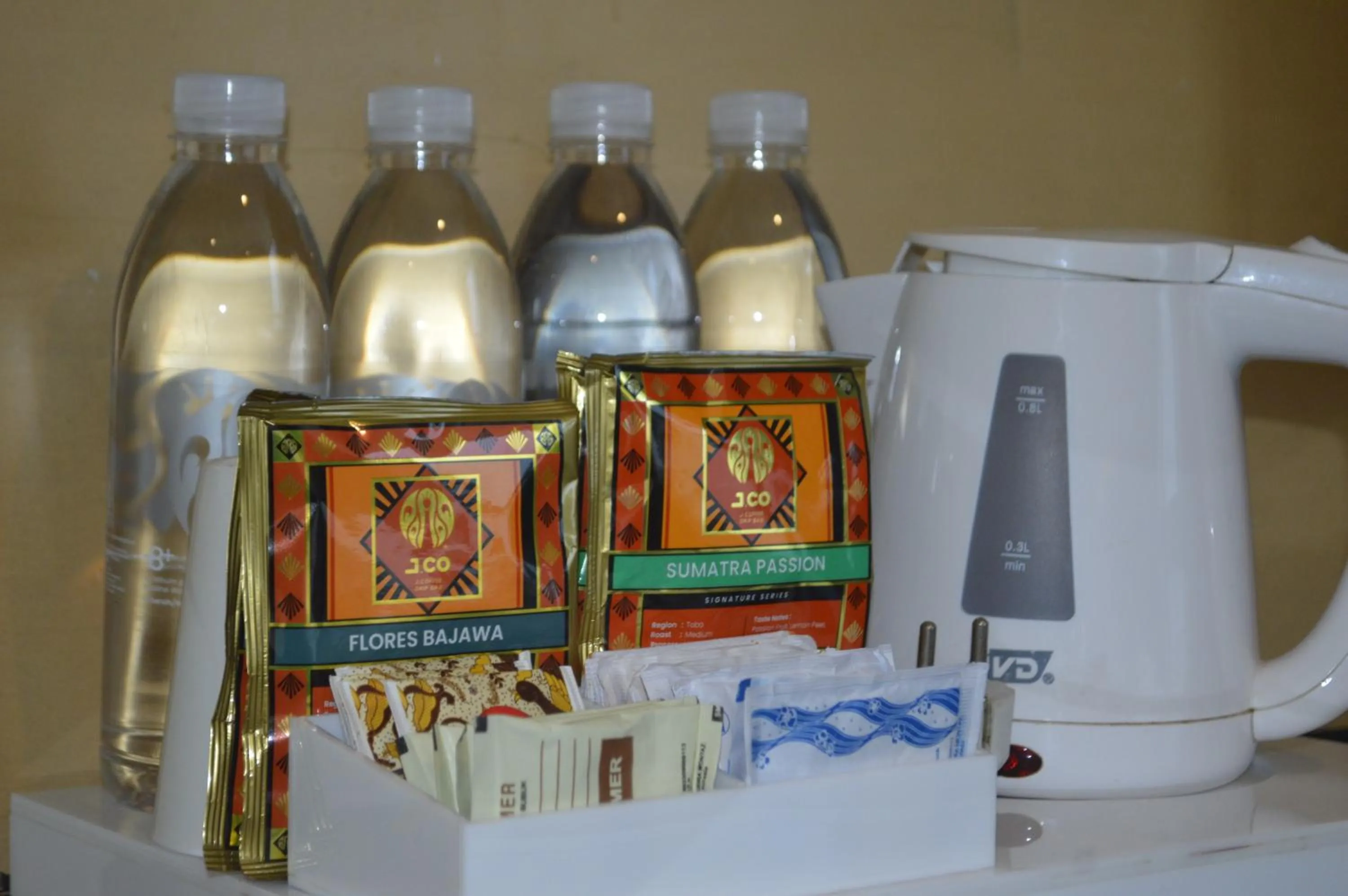 Coffee/tea facilities in AI Hotel Jakarta Thamrin