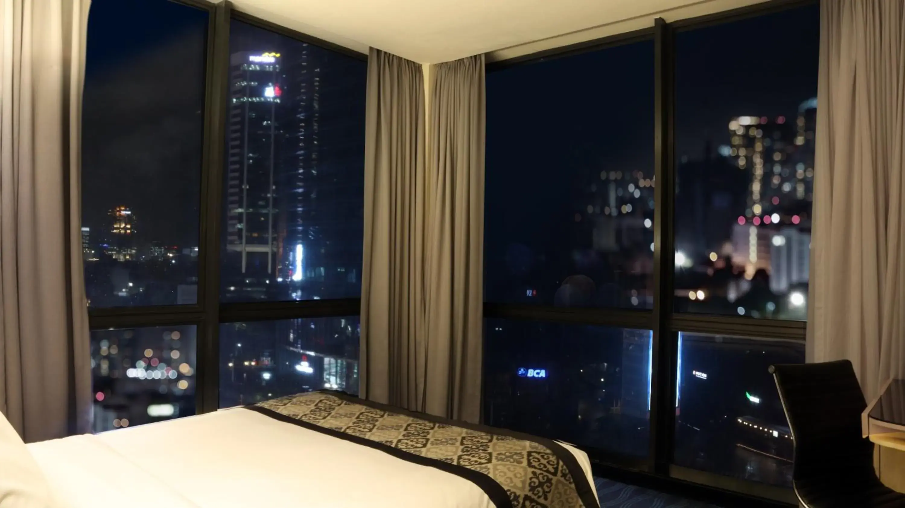 Night, City View in AI Hotel Jakarta Thamrin