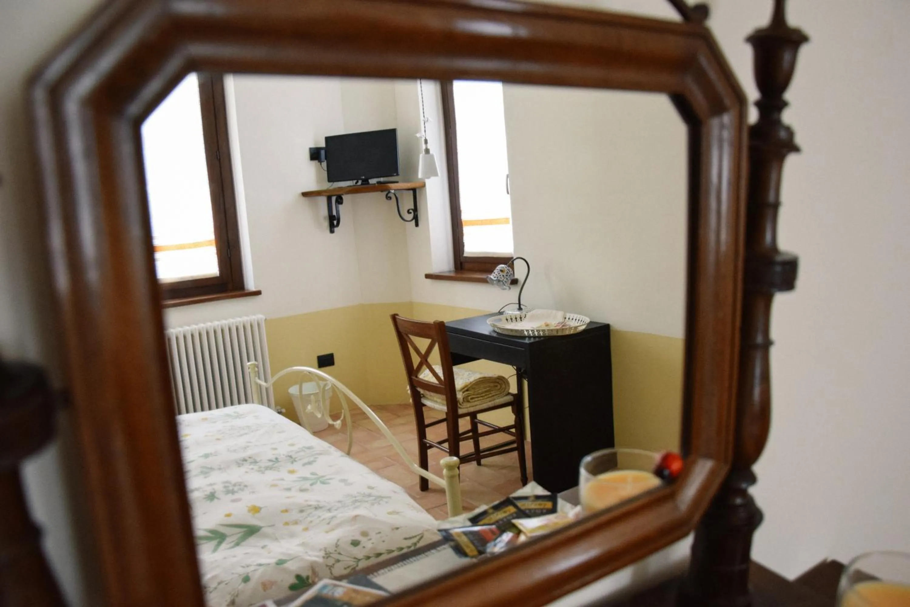 Photo of the whole room, Bed in Alba dei Due Soli B&B