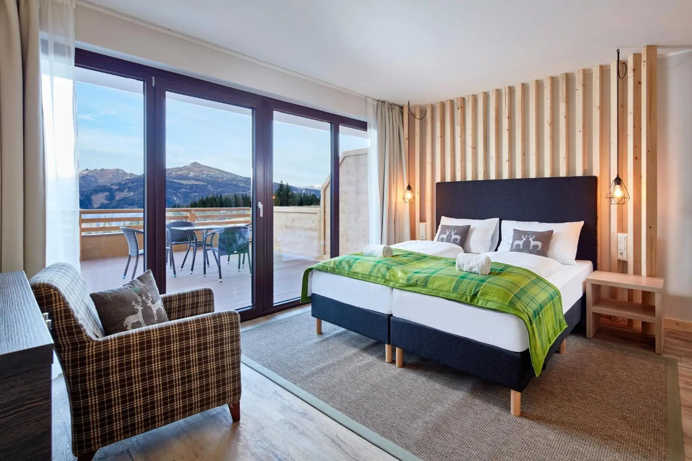 Comfort Two-Bedroom Apartment with Balcony in Das Alpenhaus Katschberg 1640 inkl Lungau Card Comfort Two-Bedroom Apartment with Balcony in Das Alpenhaus Katschberg 1640 inkl Lungau Card