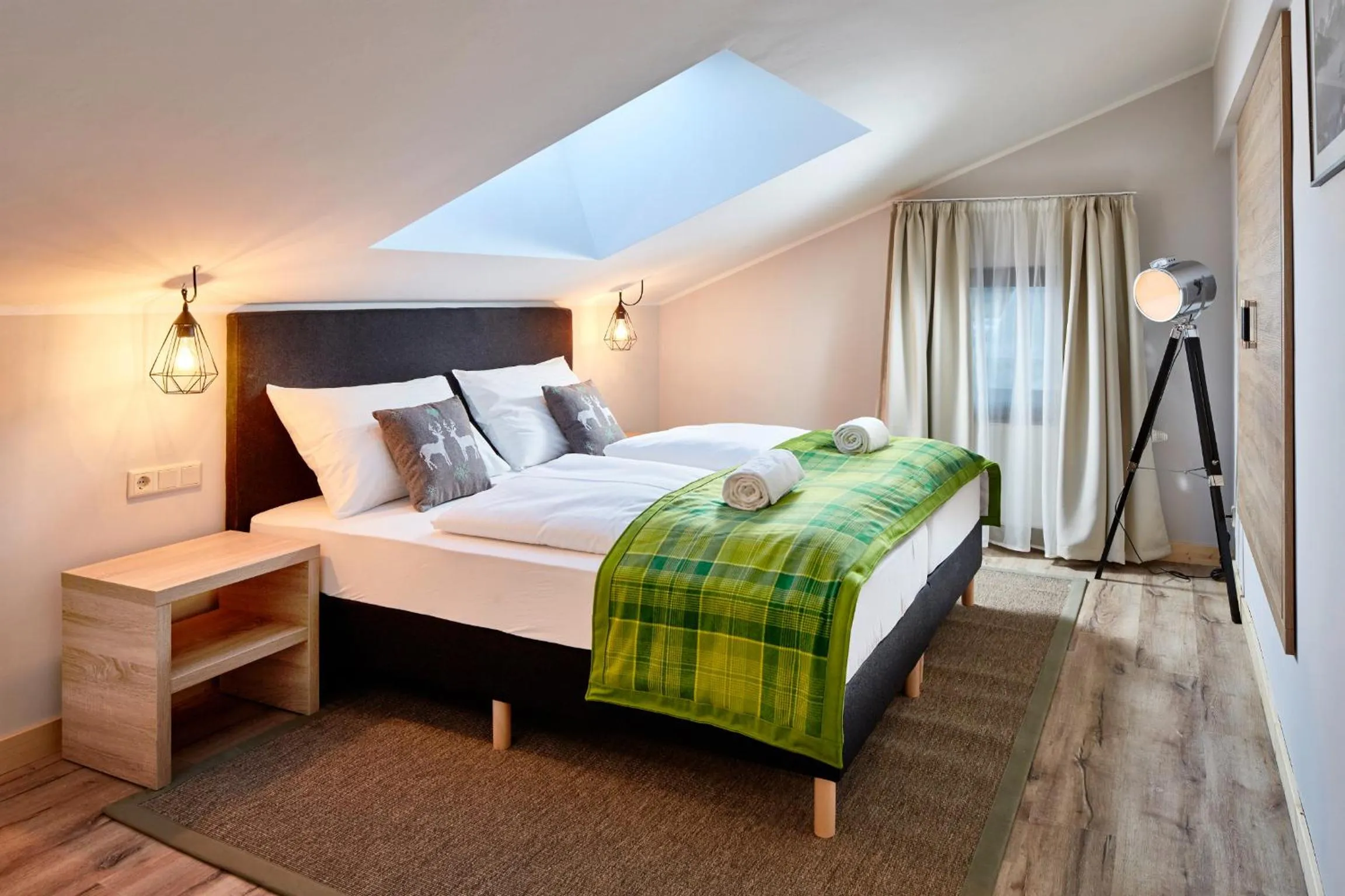 Photo of the whole room, Bed in Das Alpenhaus Katschberg 1640 inkl Lungau Card