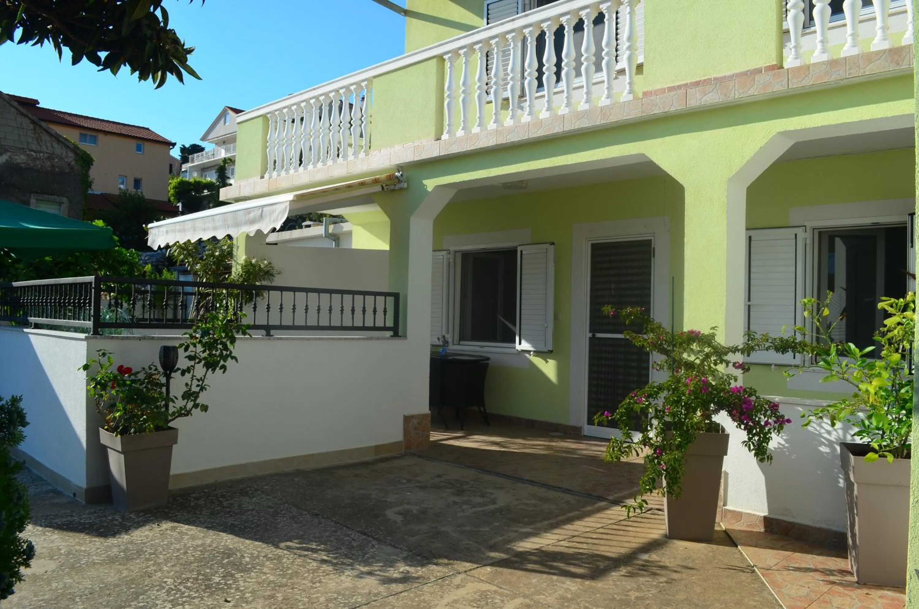 Apartments Villa Russo