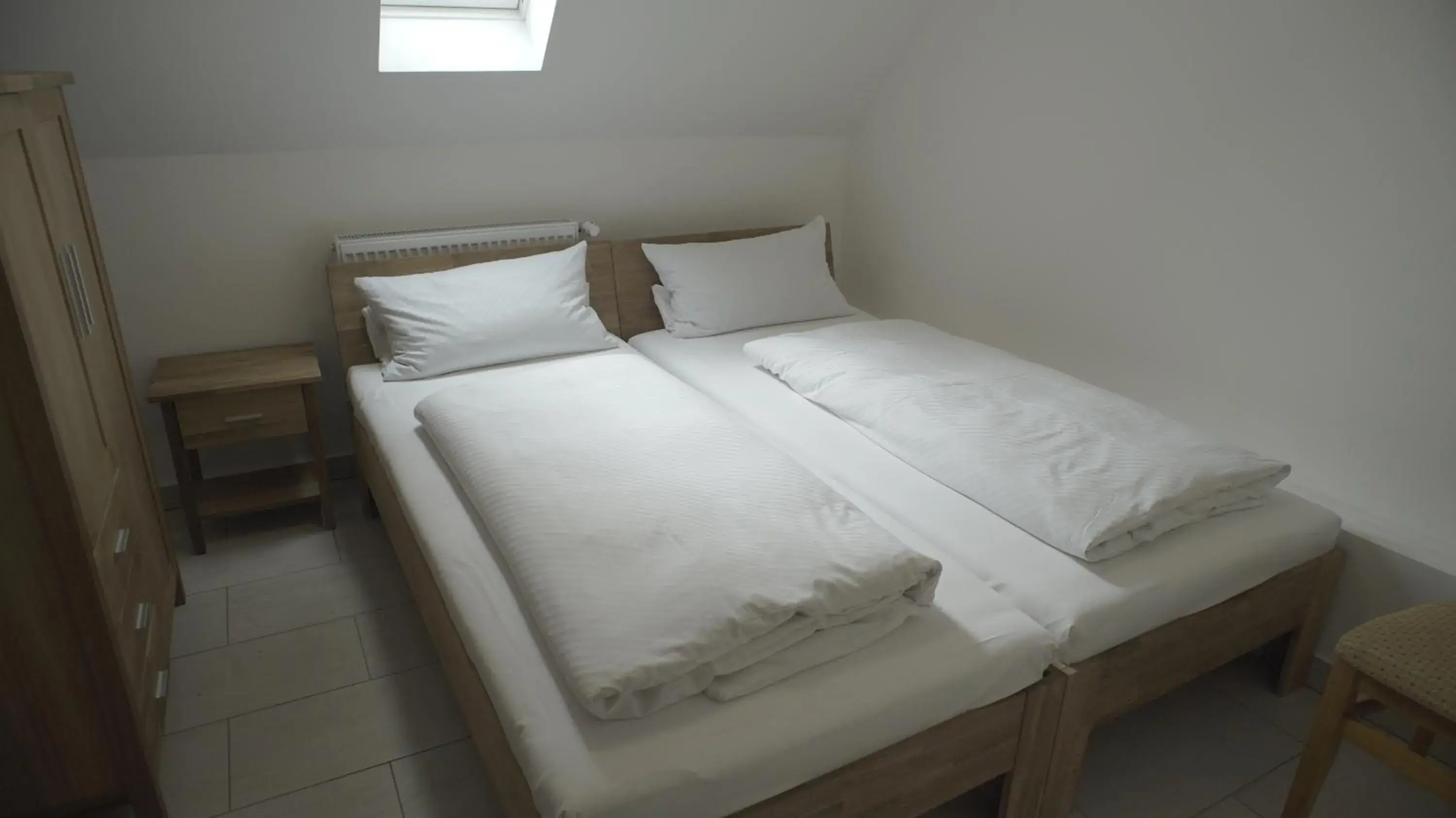 Deluxe Double Room with Shower - single occupancy in Fährhaus Hotel Deluxe Double Room with Shower - single occupancy in Fährhaus Hotel