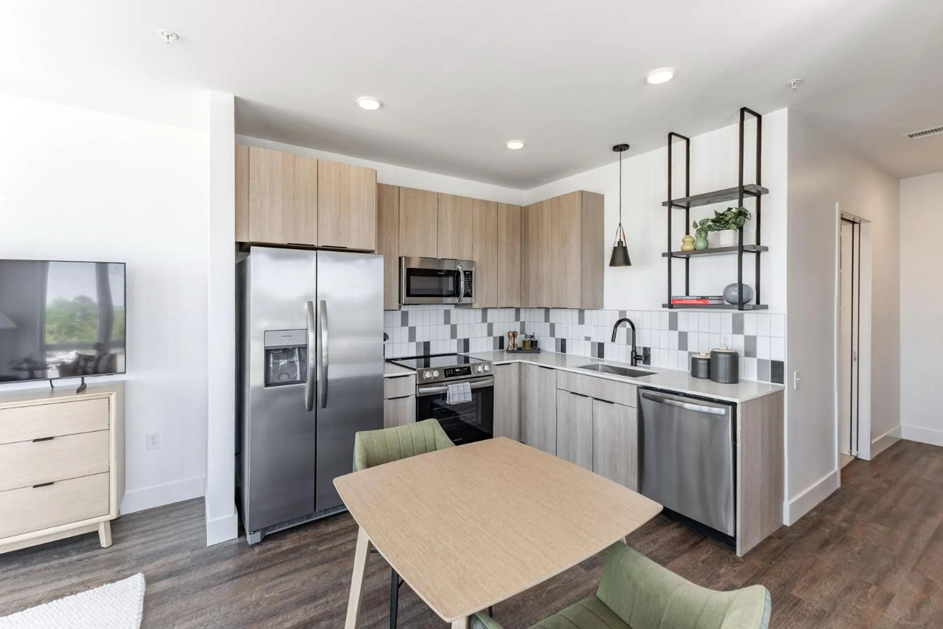 kitchen in Anthem House Huntsville MidCity, powered by Placemakr