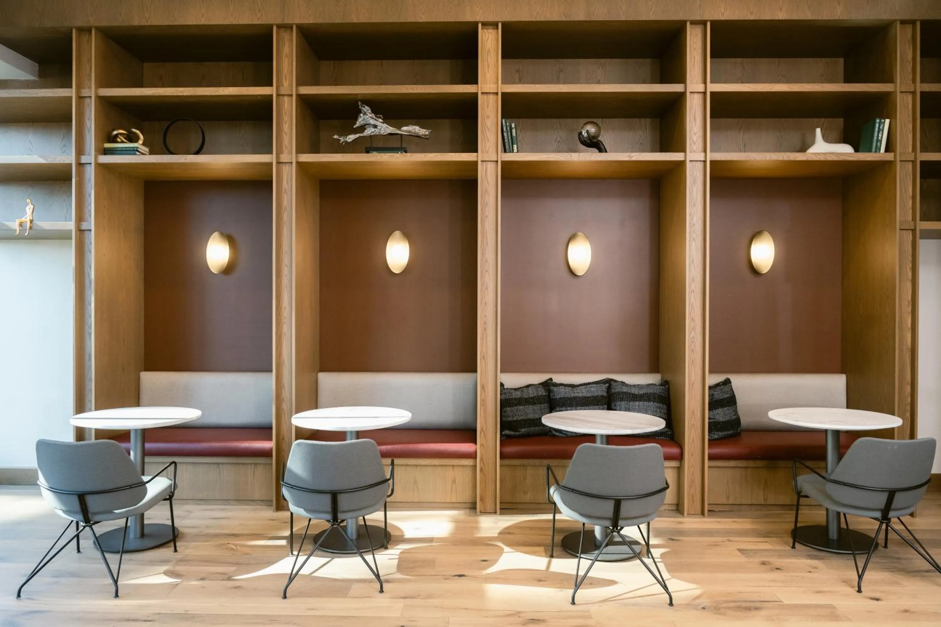 Business facilities in Anthem House Huntsville MidCity, powered by Placemakr