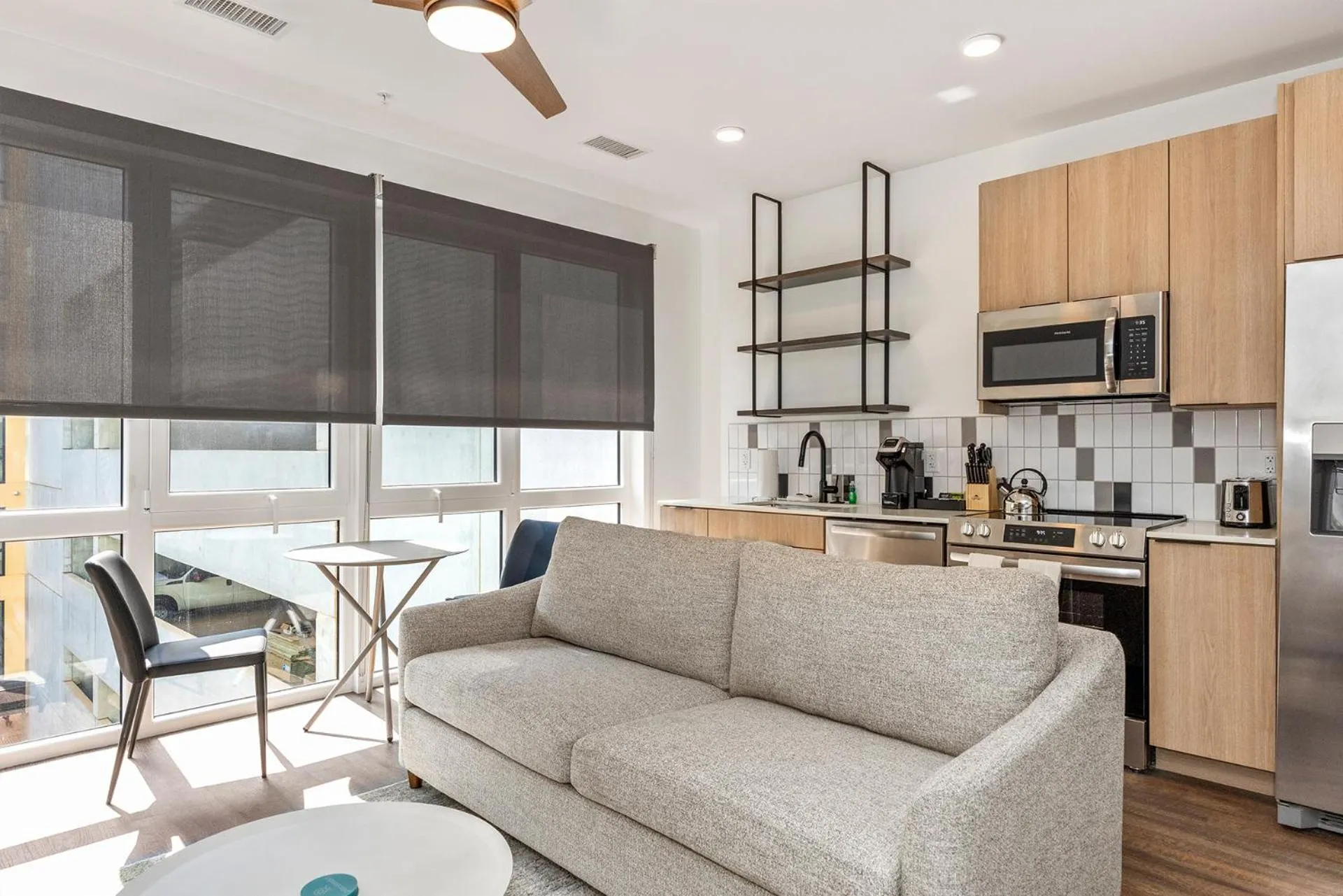 Kitchen or kitchenette in Anthem House Huntsville MidCity, powered by Placemakr