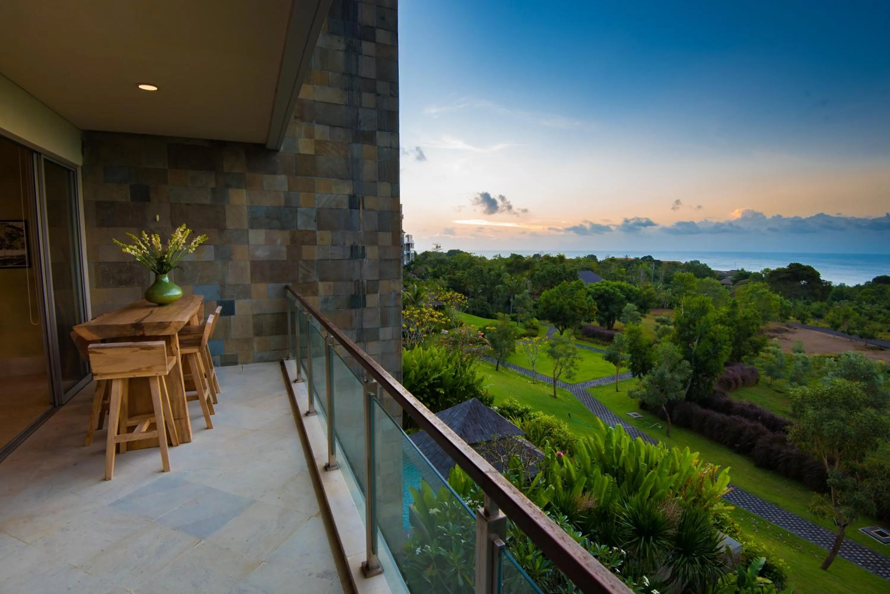 Balcony/Terrace in Luxury Apartment at AYANA Residences