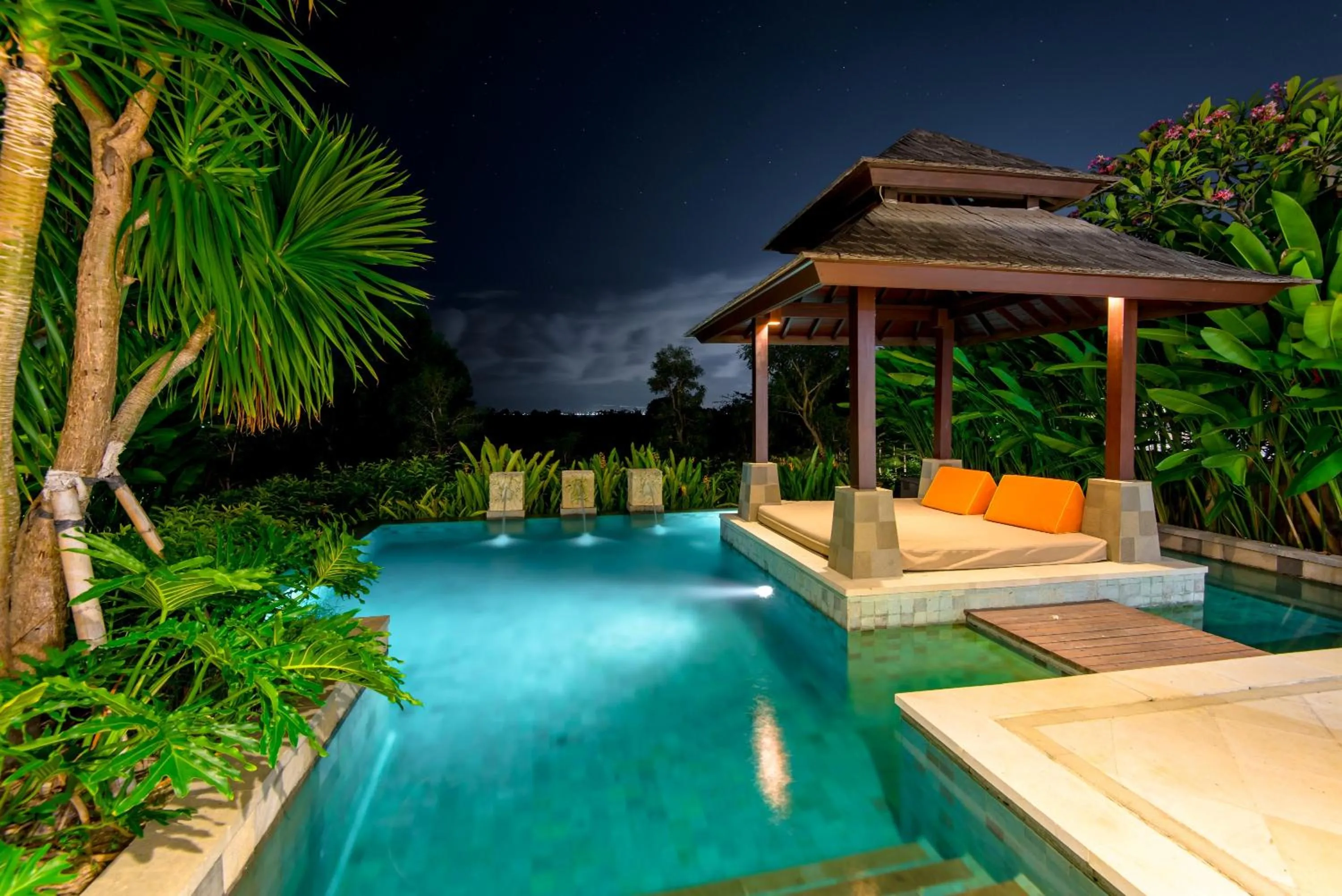 Area and facilities in Luxury Apartment at AYANA Residences