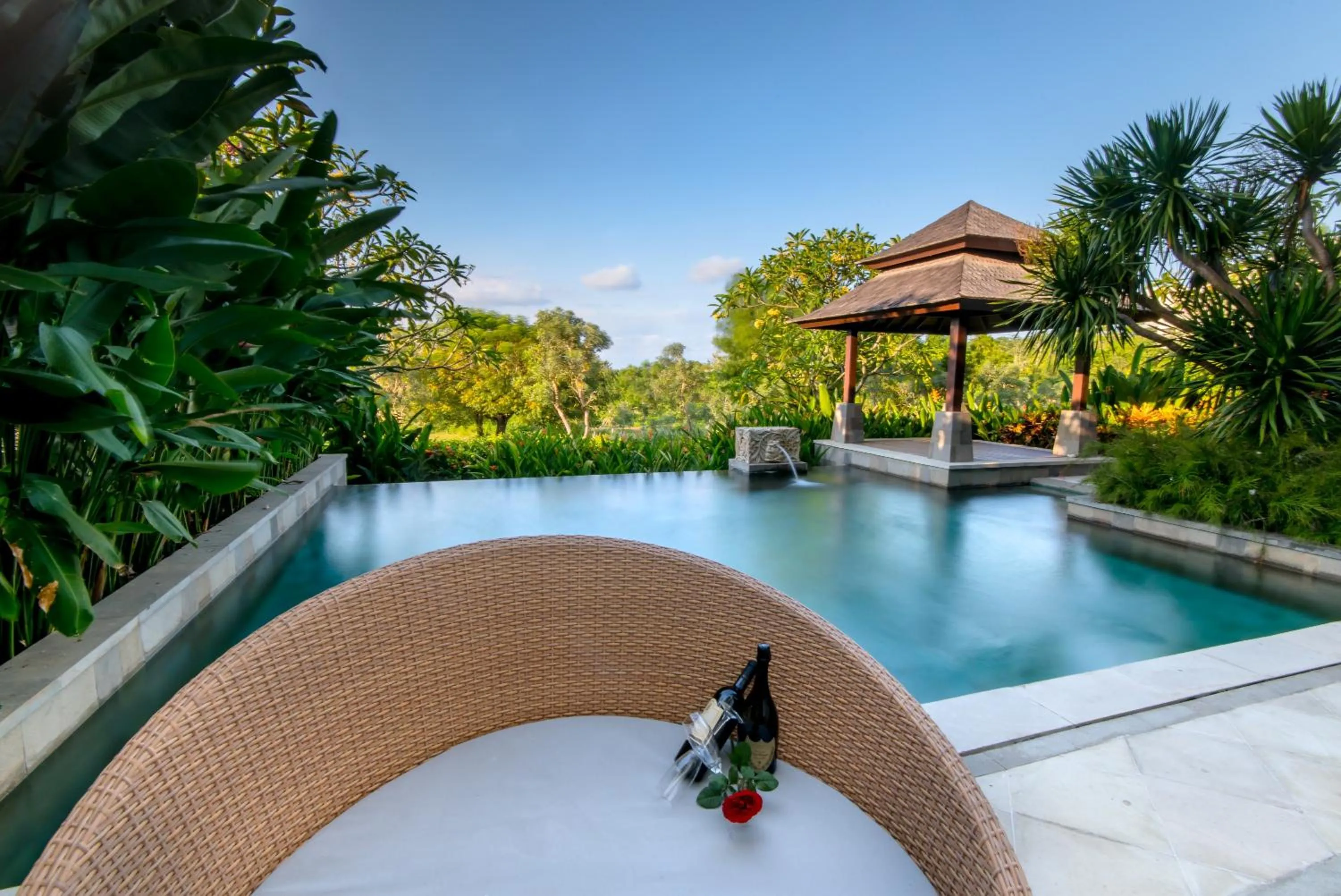 Area and facilities in Luxury Apartment at AYANA Residences