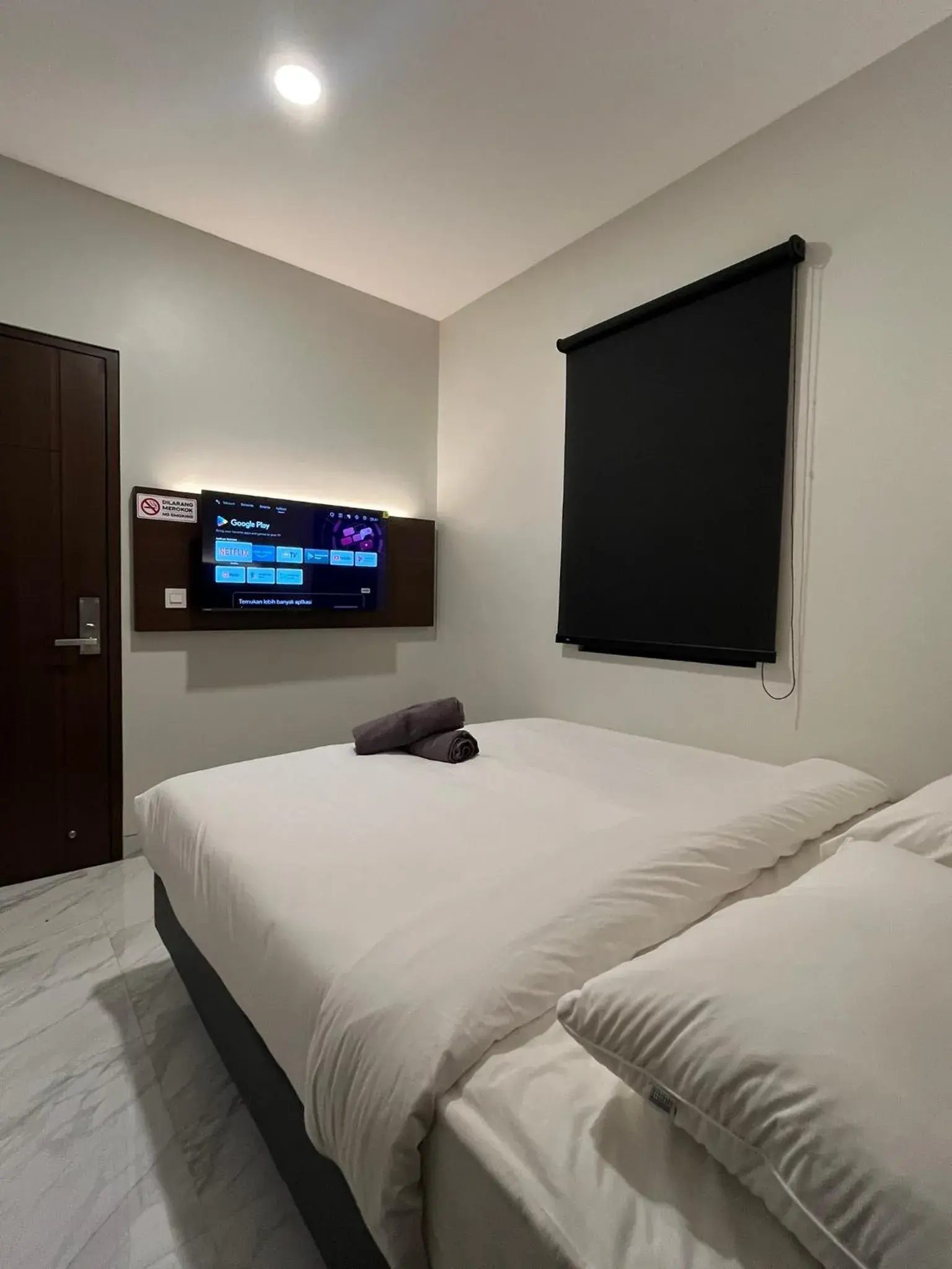 Double Room in TJ Brother Residences Senen Double Room in TJ Brother Residences Senen