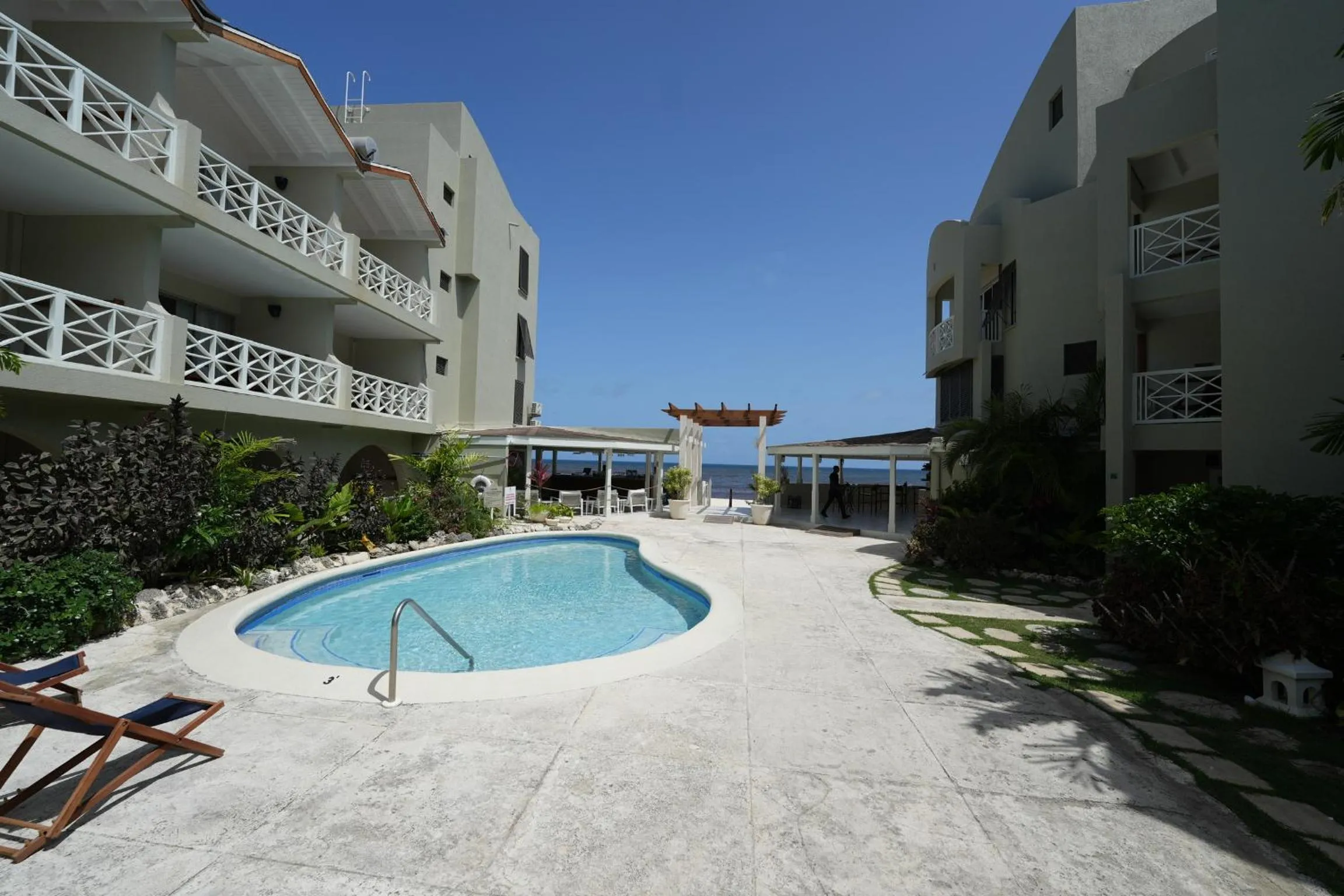 Swimming pool in Hôtel Le Roy