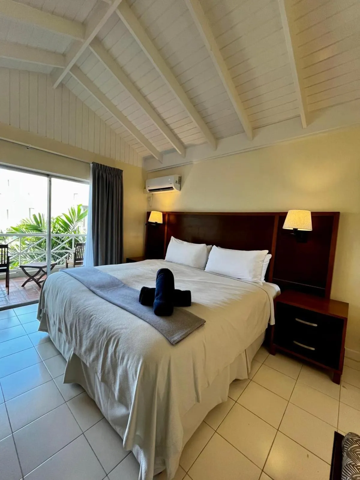 Bedroom, Bed in Hôtel Le Roy