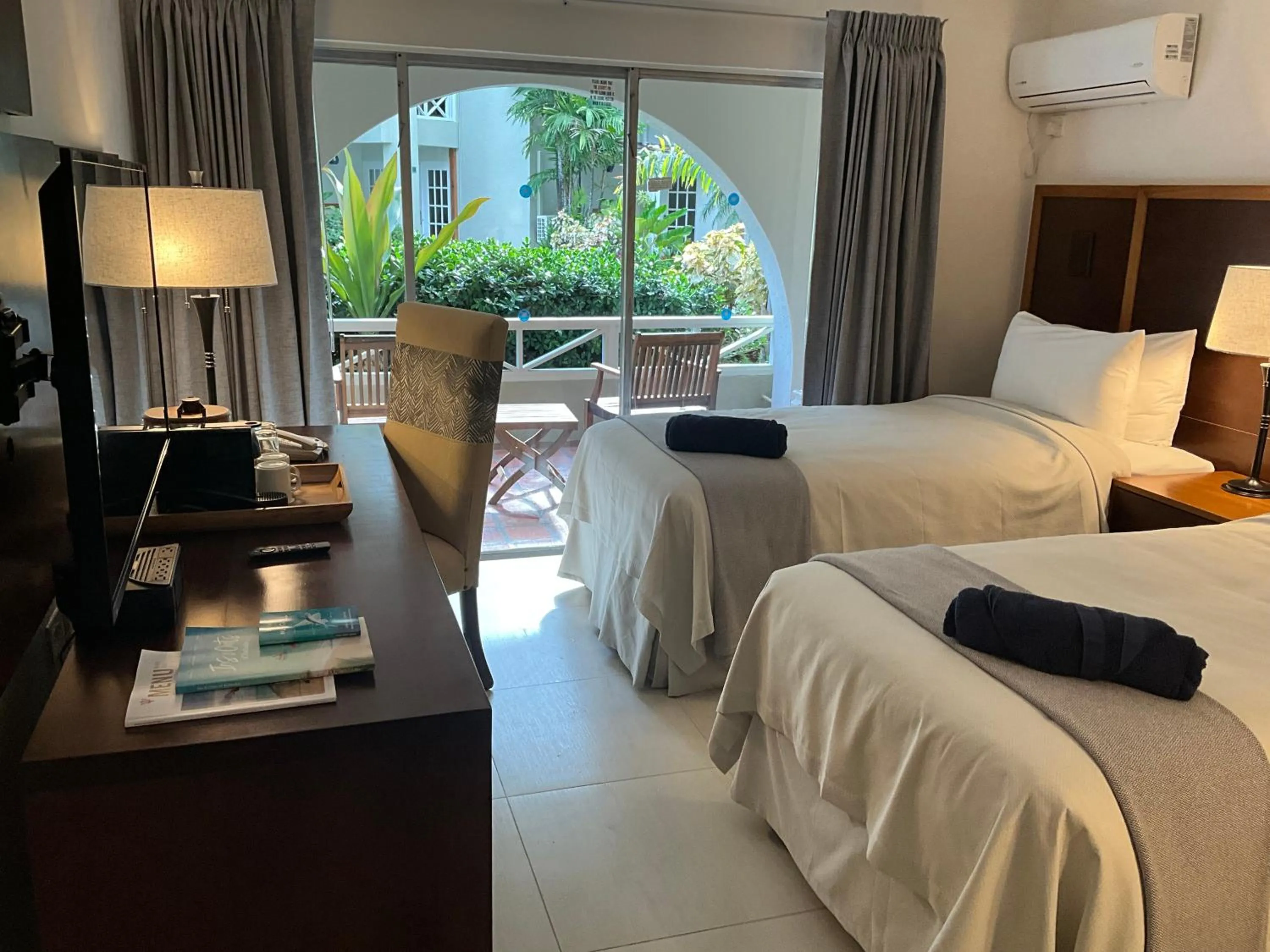 Bed in Hôtel Le Roy