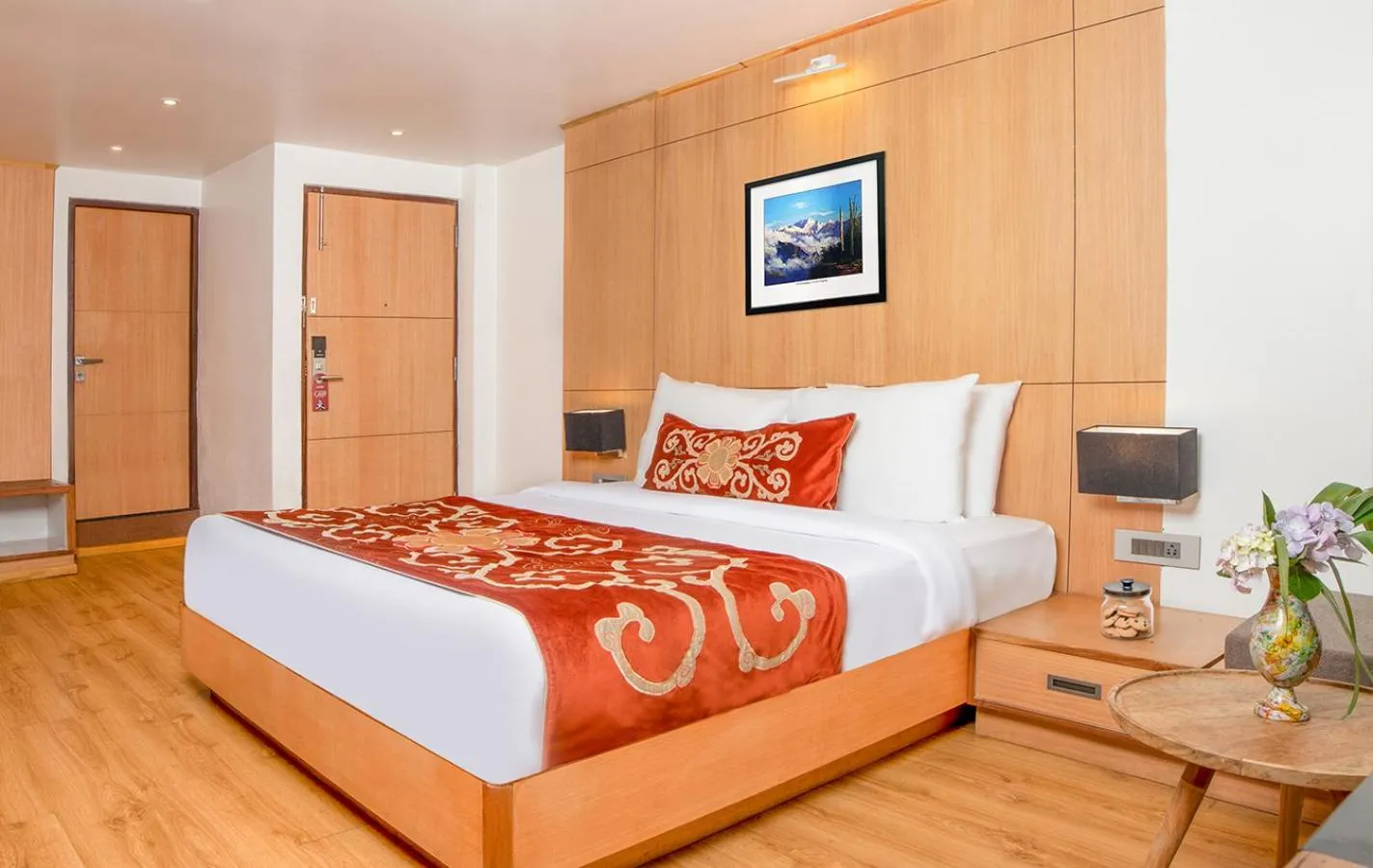 Bed in Summit Swiss Heritage Resort & Spa