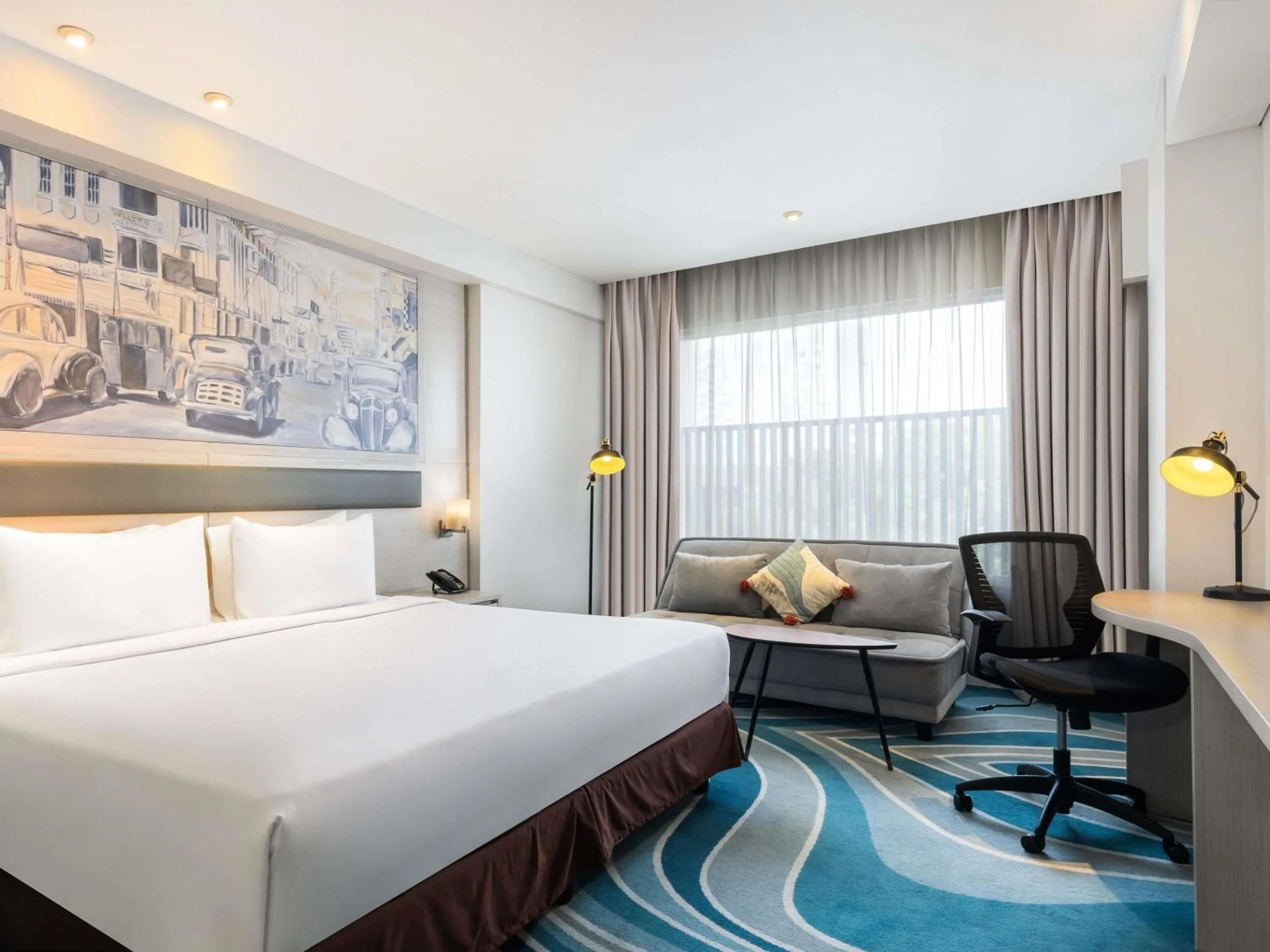 Bedroom, Bed in Mercure Jakarta Cikini