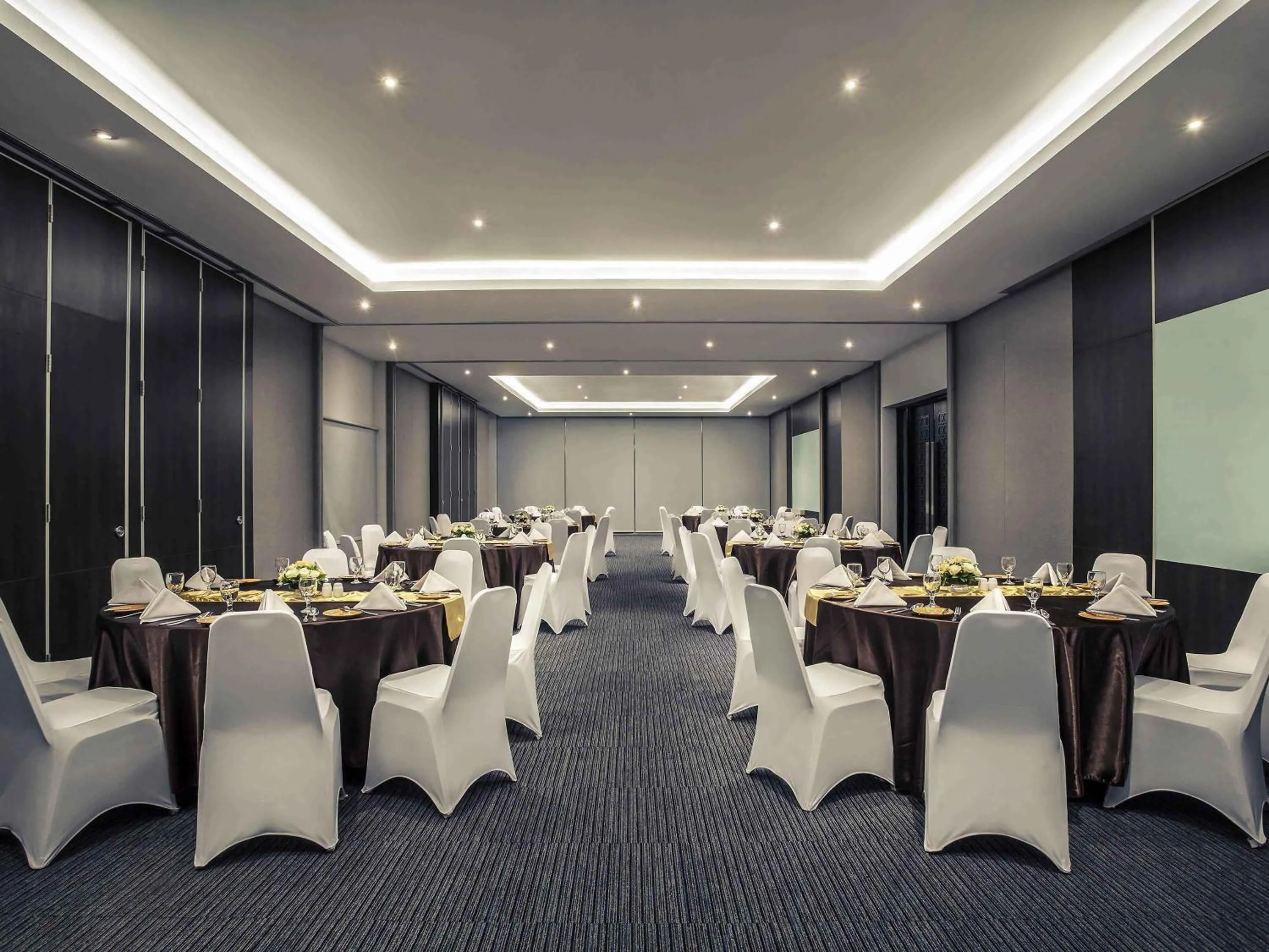 Meeting/conference room in Mercure Jakarta Cikini