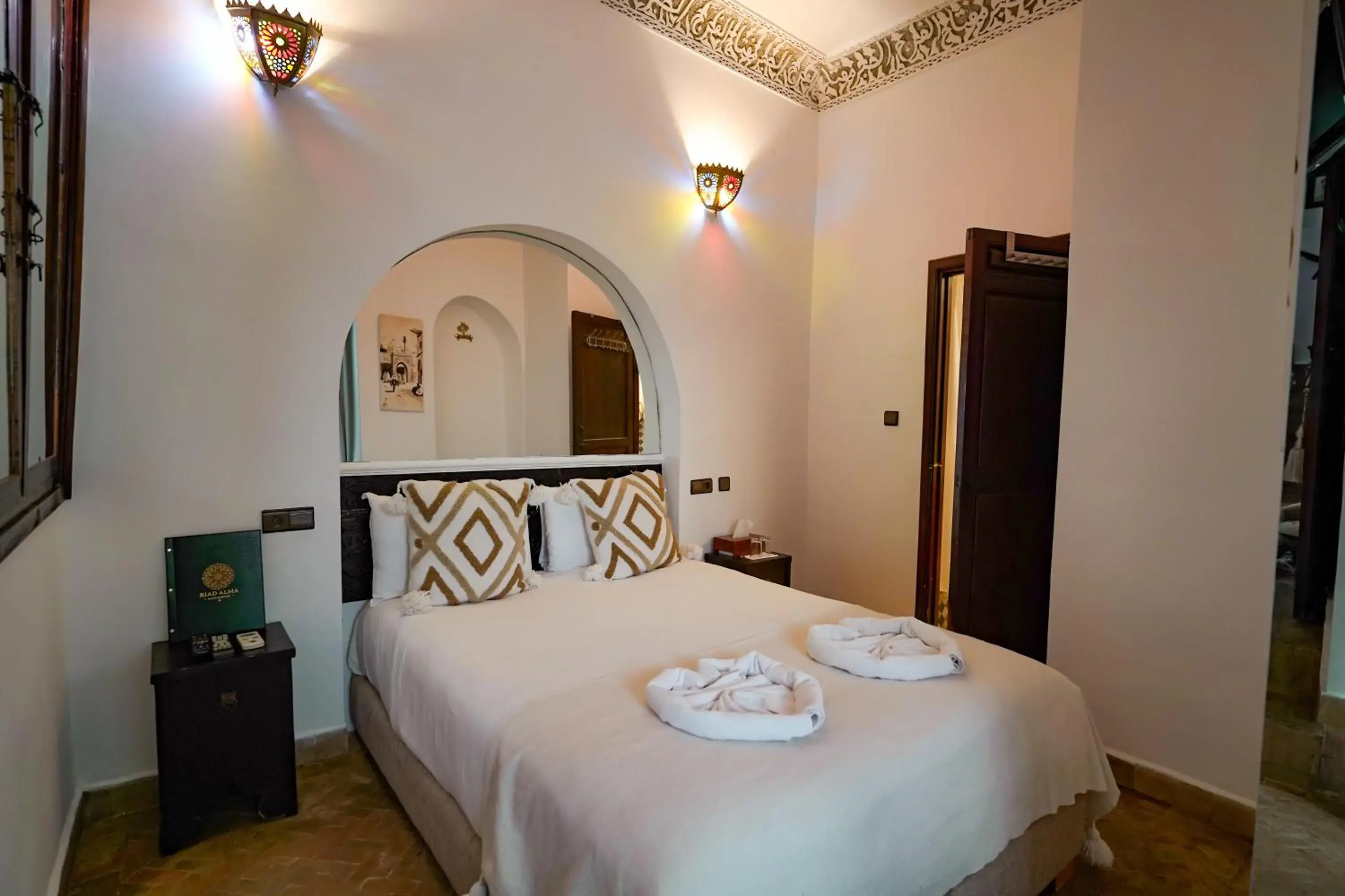 Double Room with Pool View in Riad Alma Mouassine Double Room with Pool View in Riad Alma Mouassine