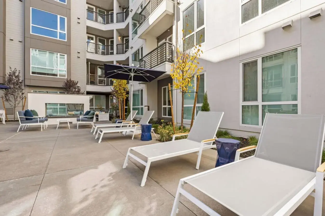 Swimming pool in Placemakr Reno Swimming pool in Placemakr Reno