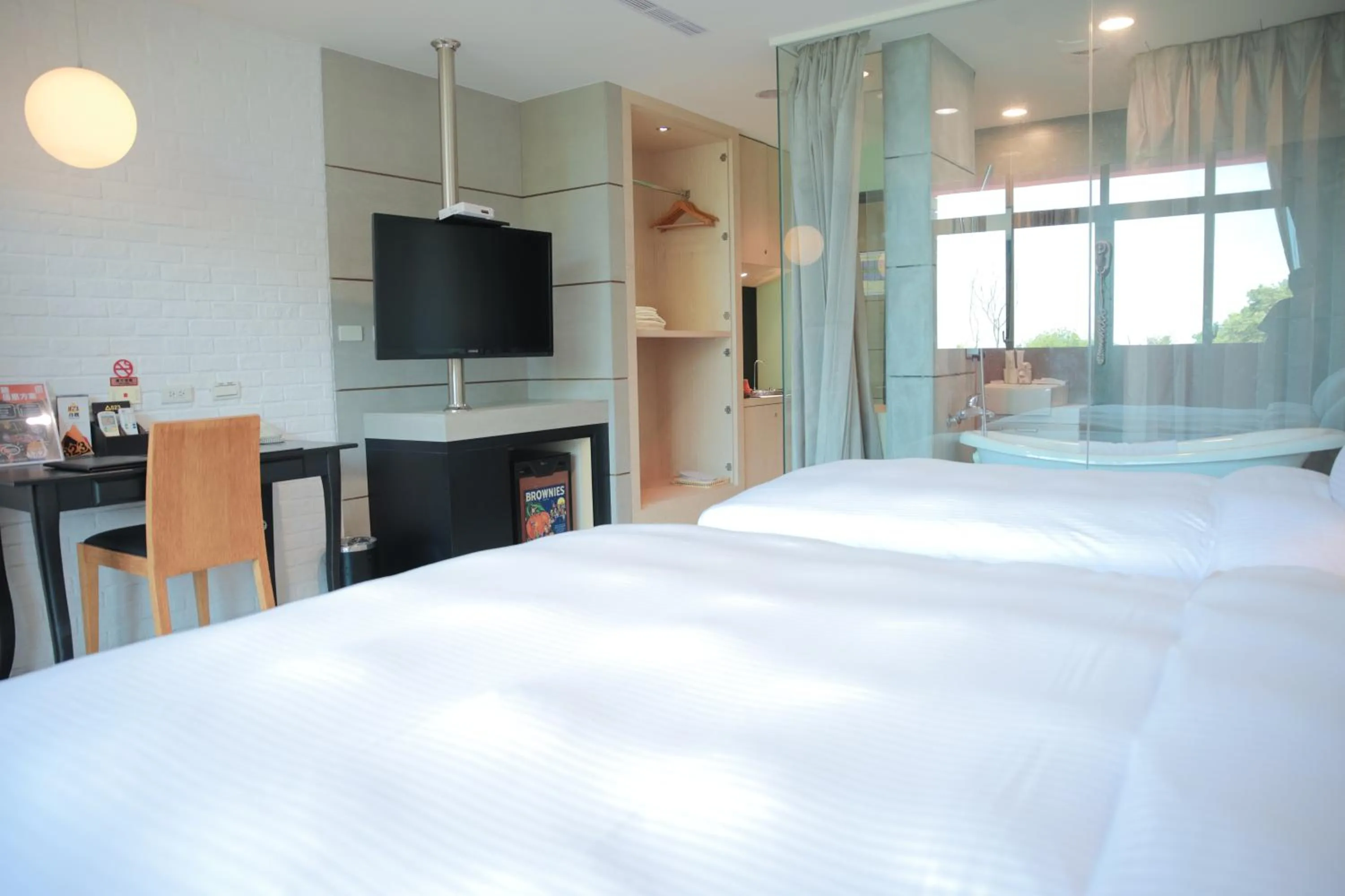 Bed in 823 Tourist Hotel