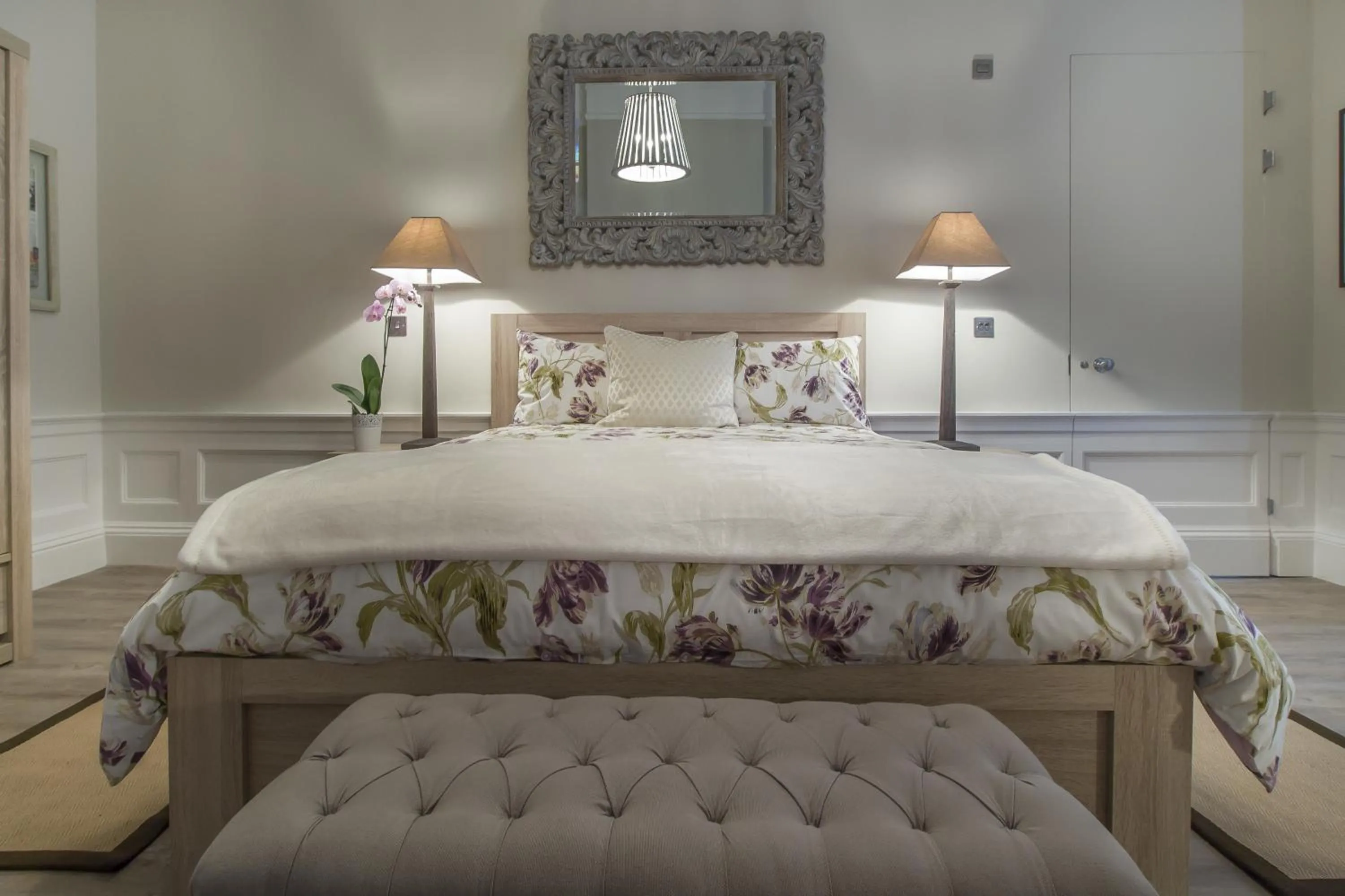 Bedroom, Bed in Haymarket Apartments