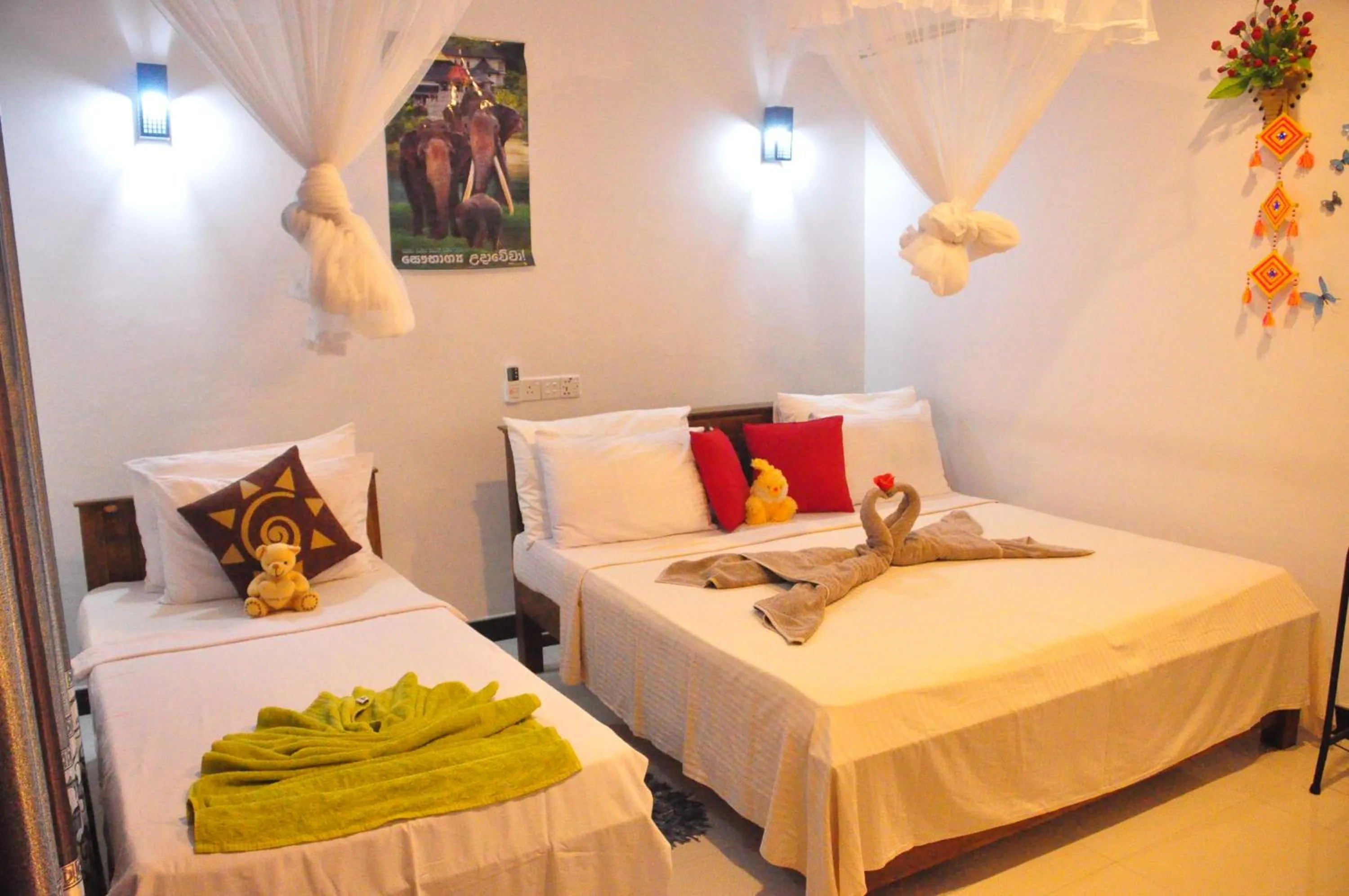 Deluxe Triple Room - single occupancy in Sigiri Saman Home Stay