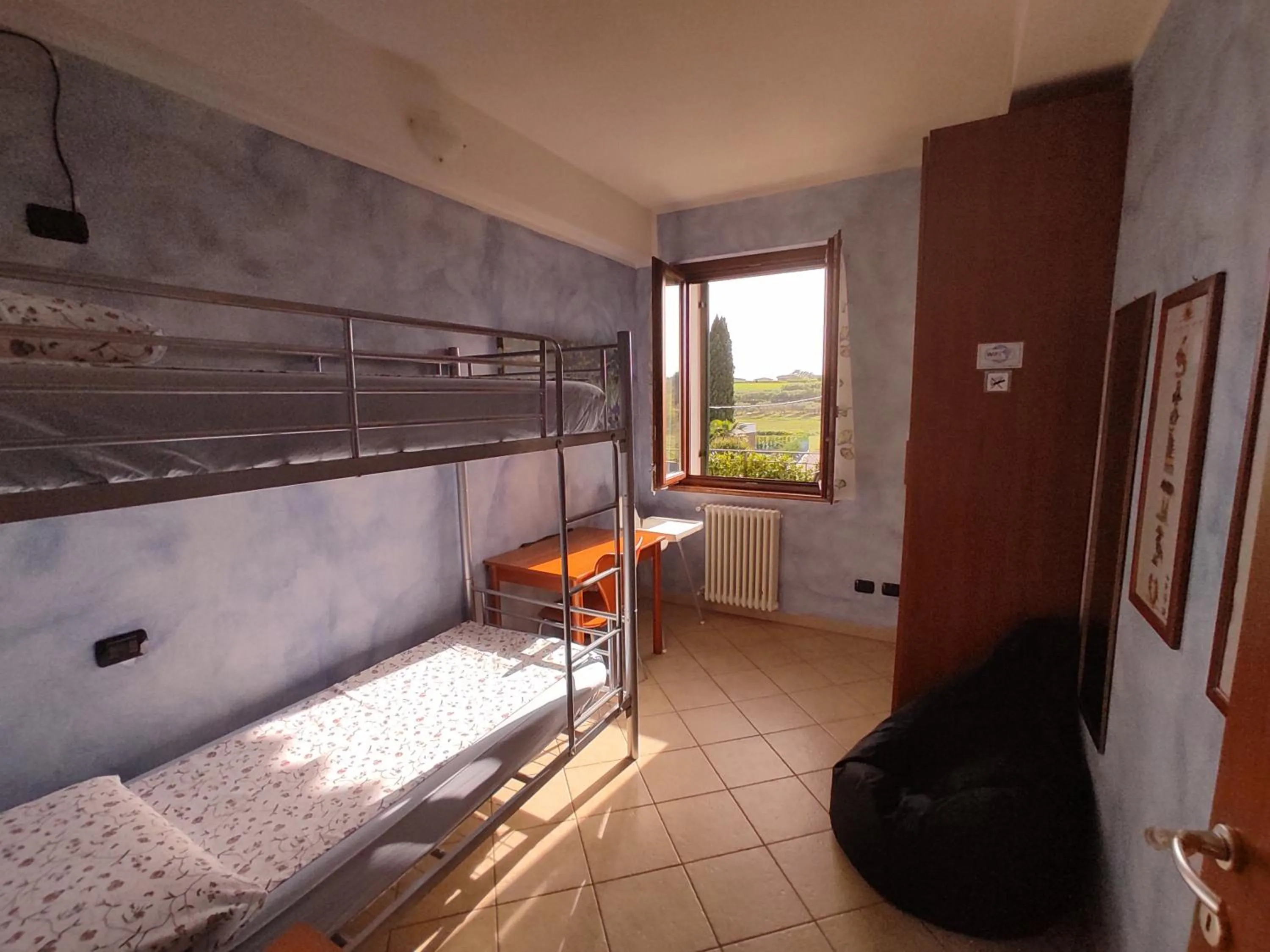 bunk bed, Bed in BedBardolino